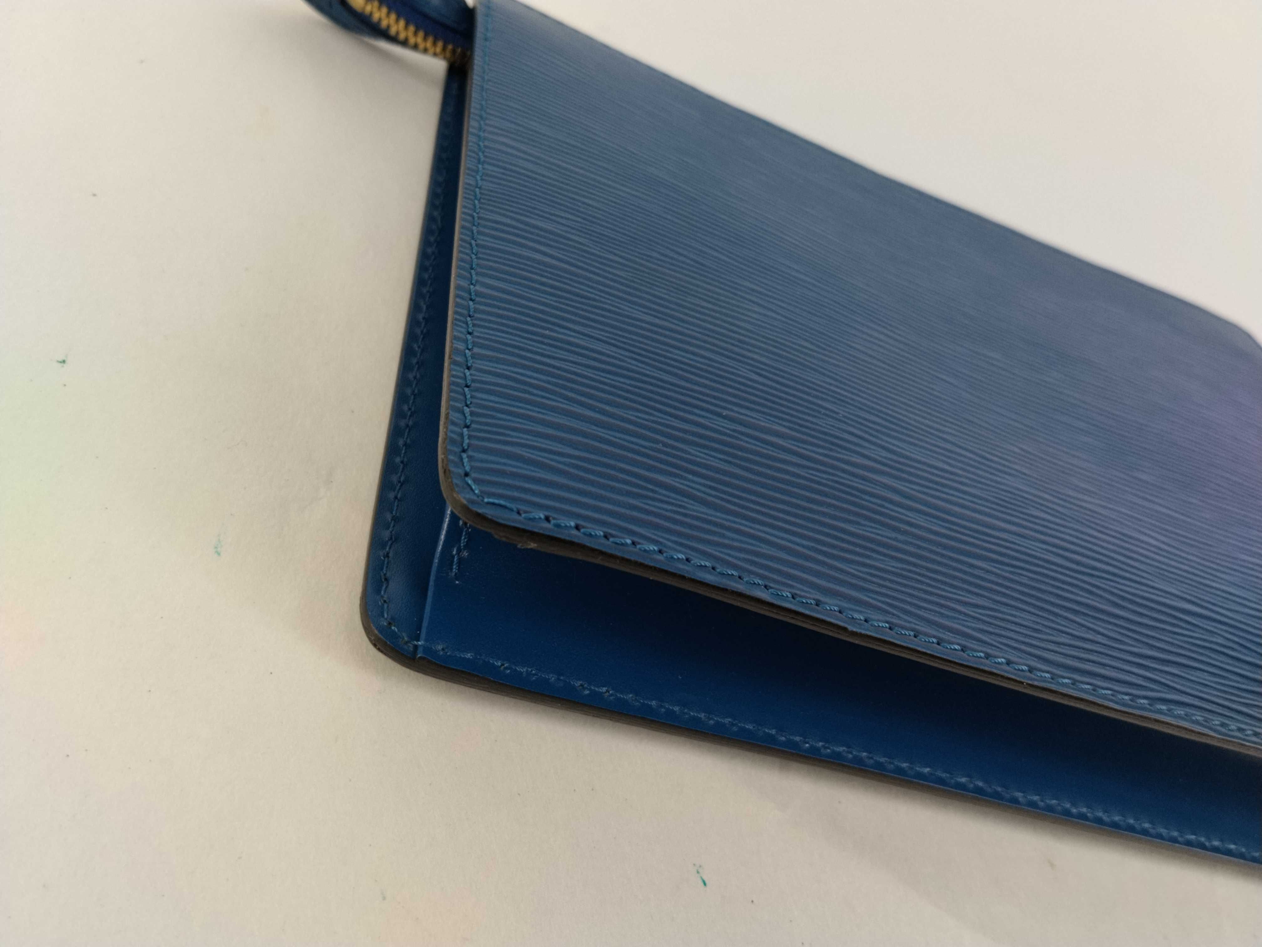 Epi Leather Louis Vuitton Pochette Homme Second Bag — view 3