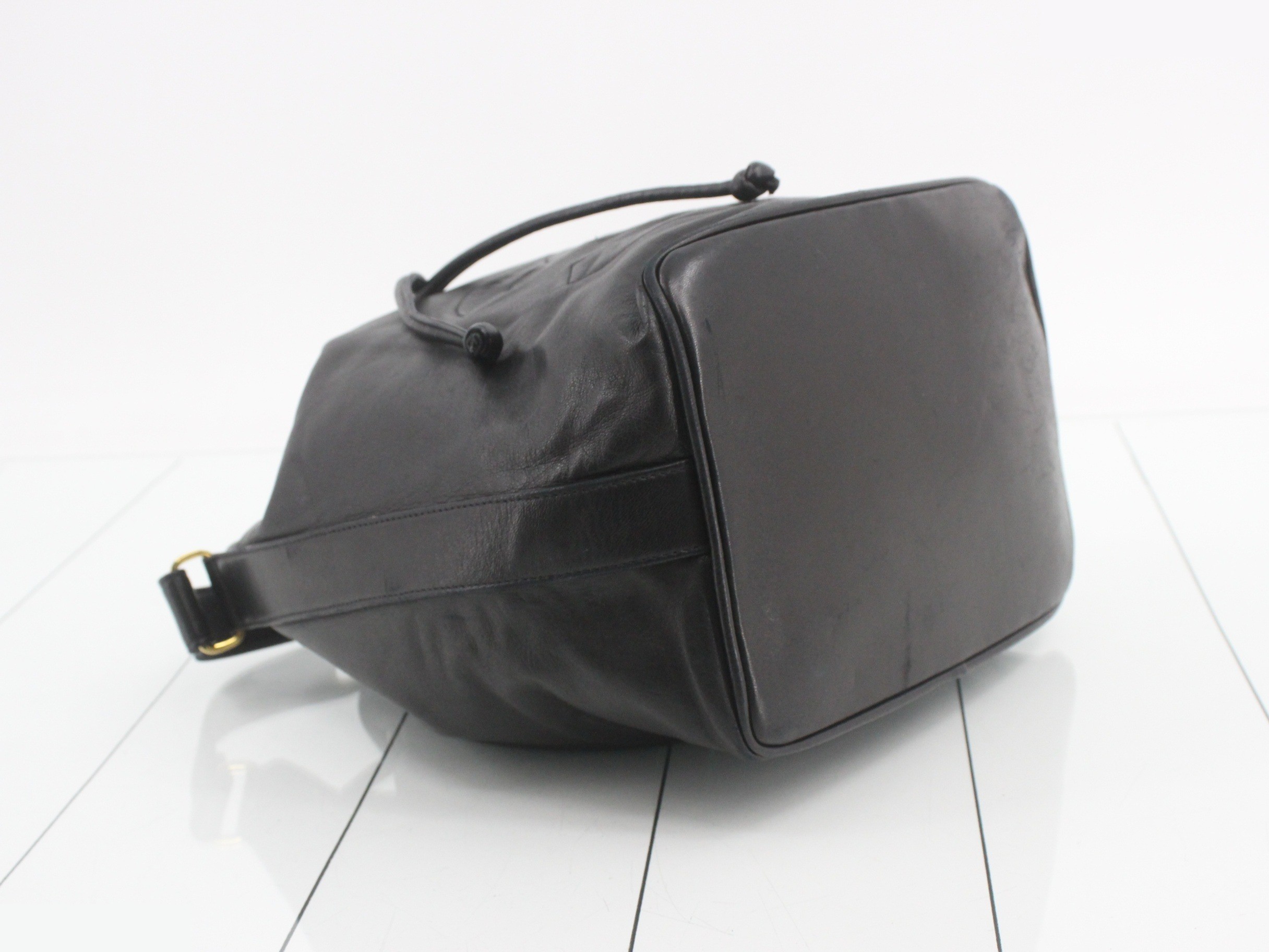 Item #1: Drawstring chain shoulder bag, lambskin, black — view 5