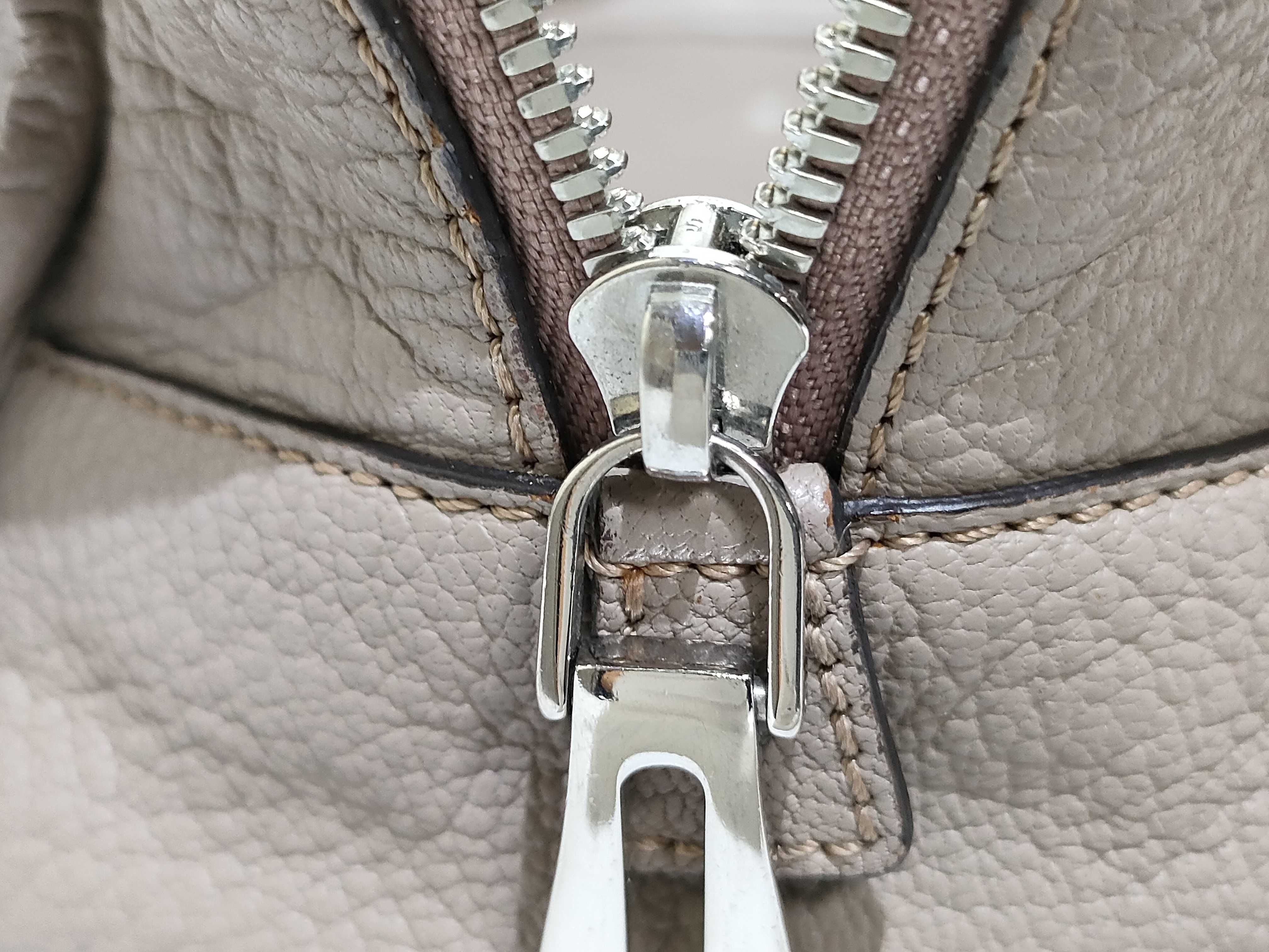 Amazona 28 Handbag (Beige) — view 13