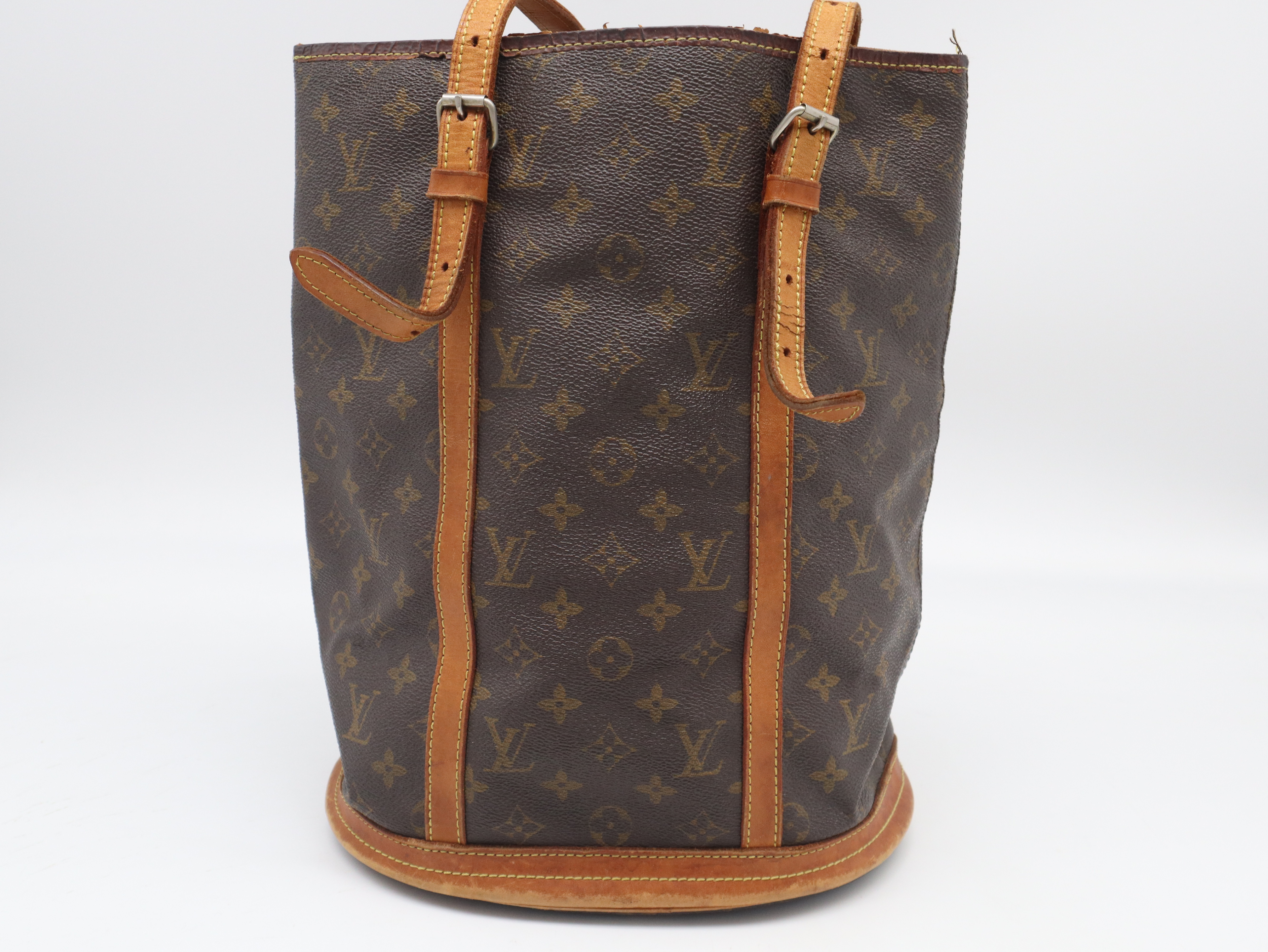 M42236 Monogram Bucket GM Tote Bag — view 2