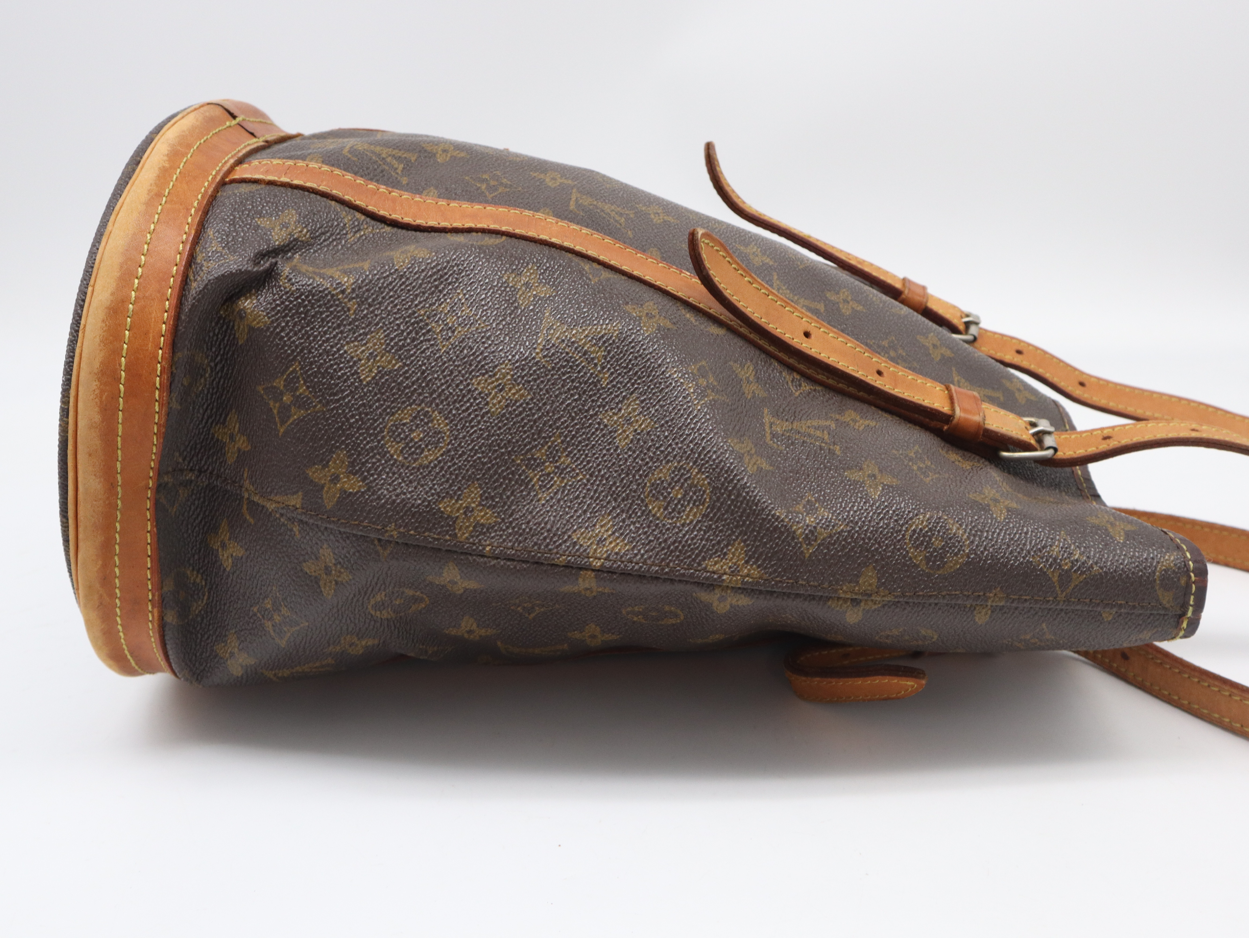 M42236 Monogram Bucket GM Tote Bag — view 4