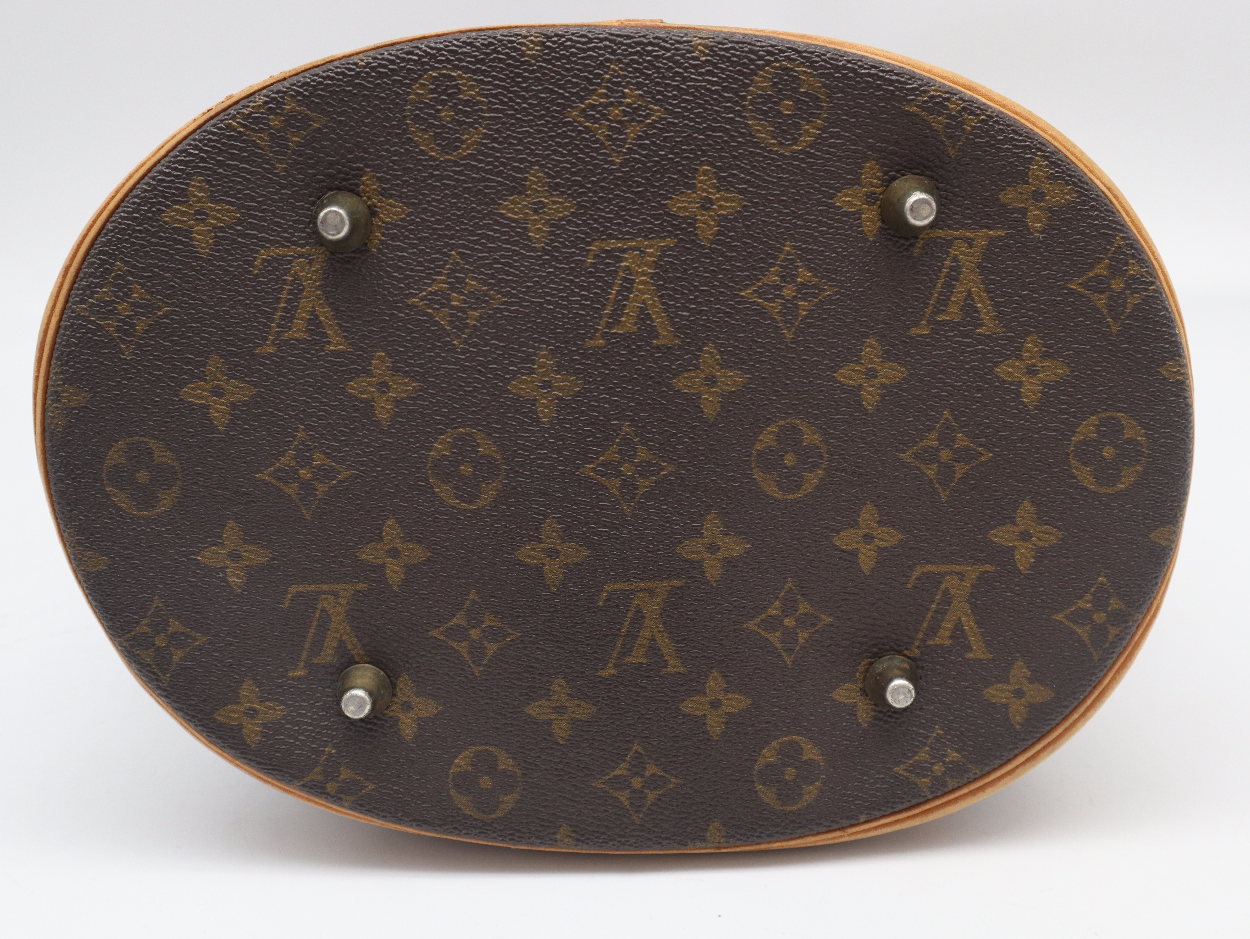 M42236 Monogram Bucket GM Tote Bag — view 5