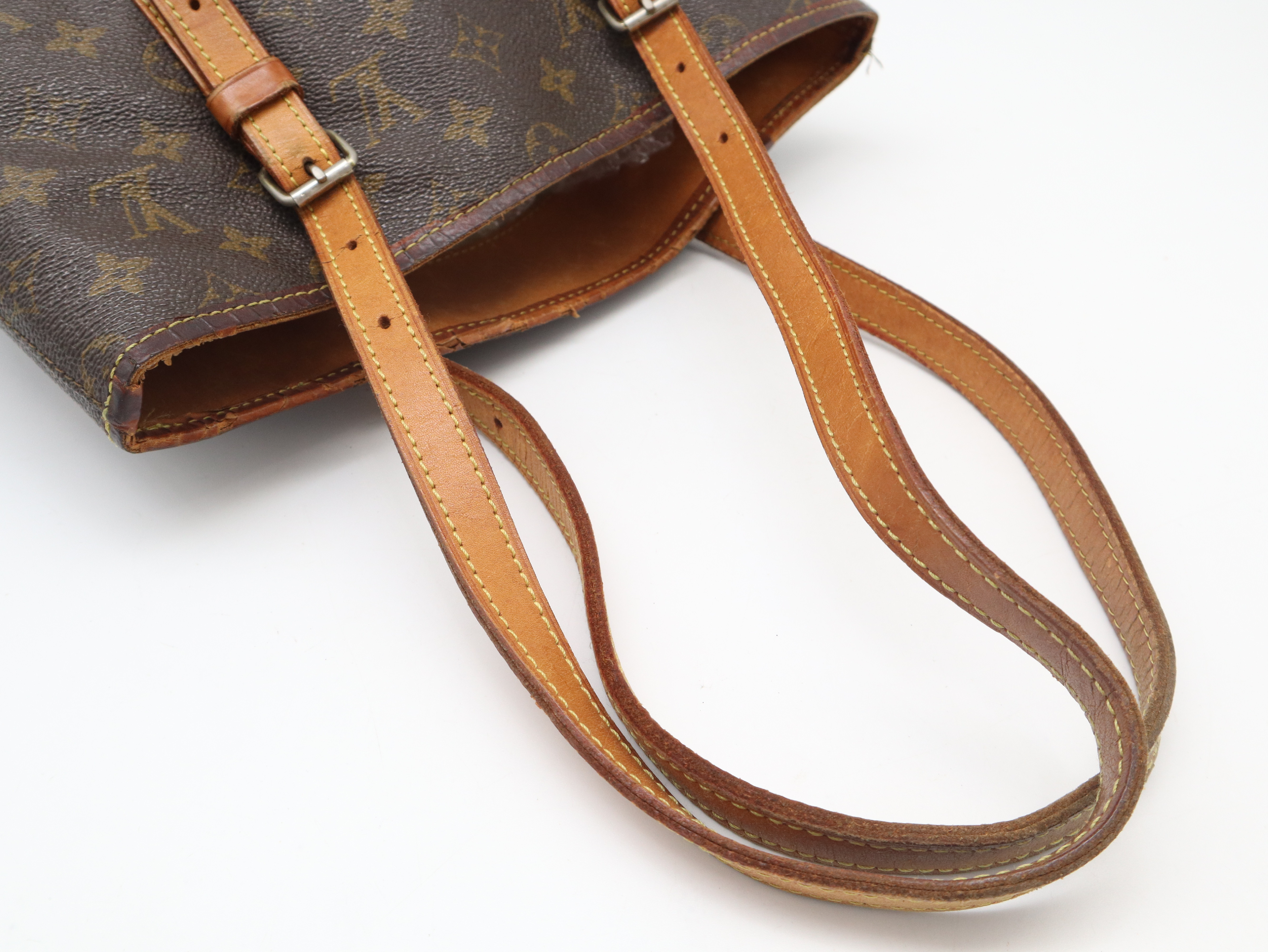 M42236 Monogram Bucket GM Tote Bag — view 6