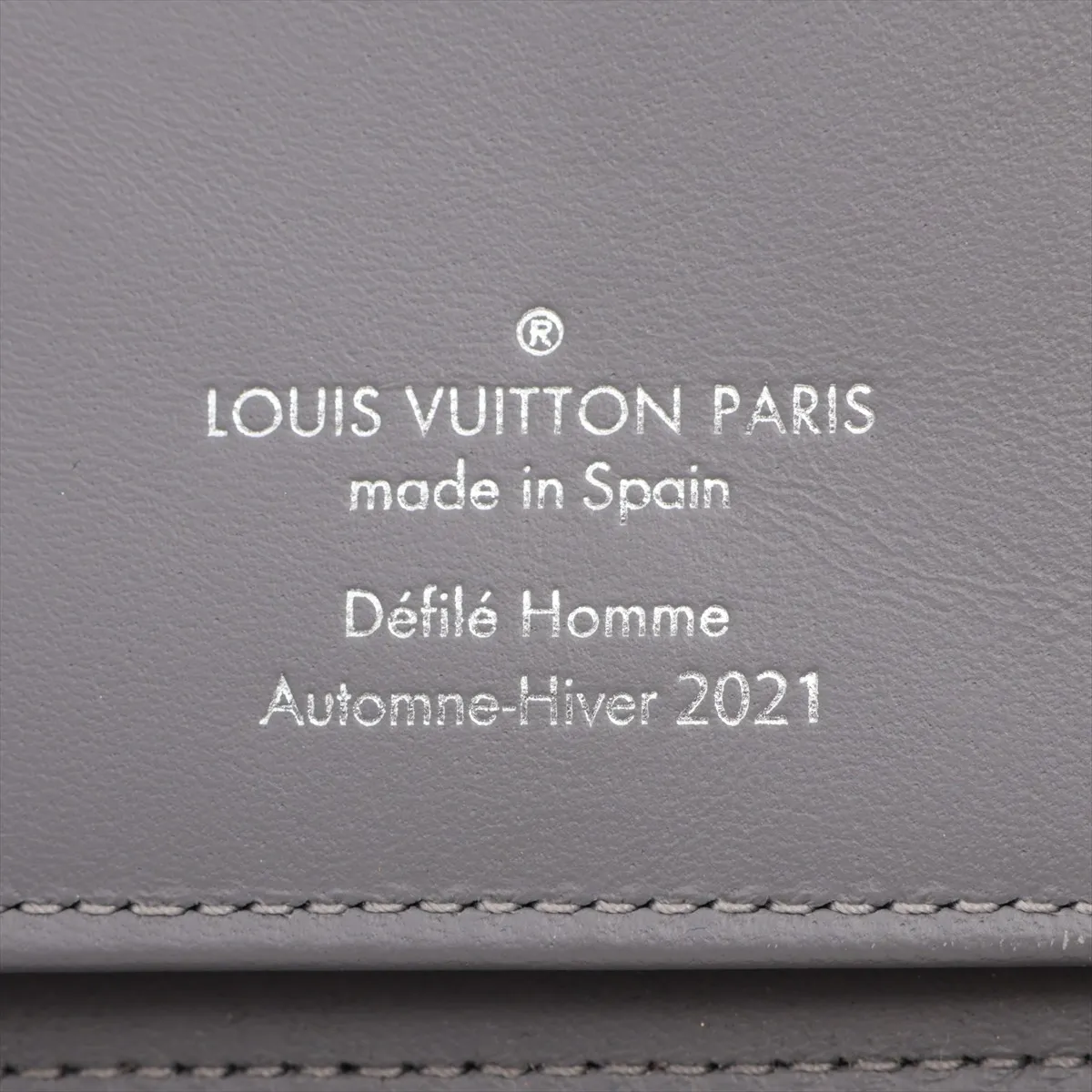 Monogram Mirror Canvas Zippy Wallet Vertical M80808 Silver Round Zip Wallet (RFID Detectable) — view 7