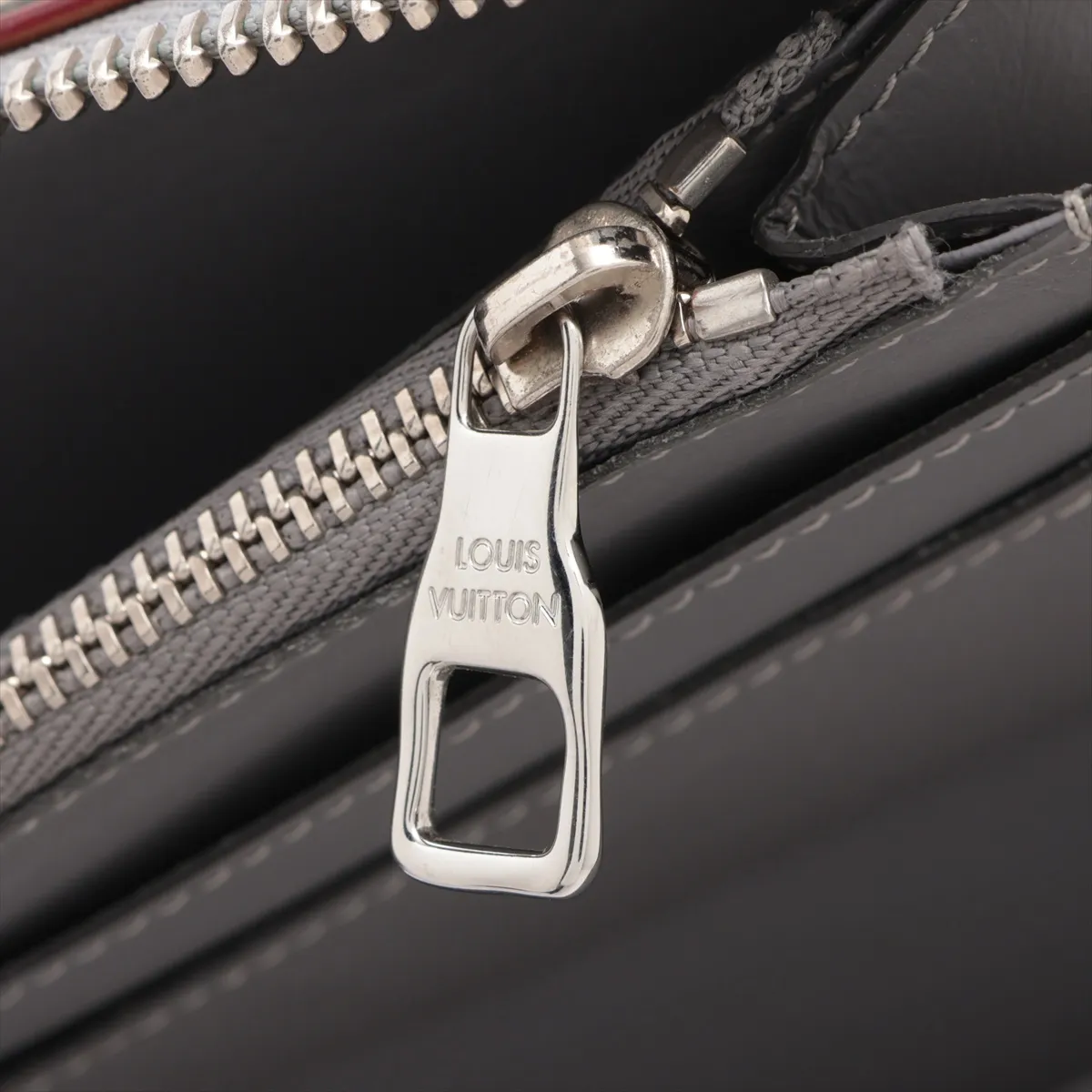 Monogram Mirror Canvas Zippy Wallet Vertical M80808 Silver Round Zip Wallet (RFID Detectable) — view 8