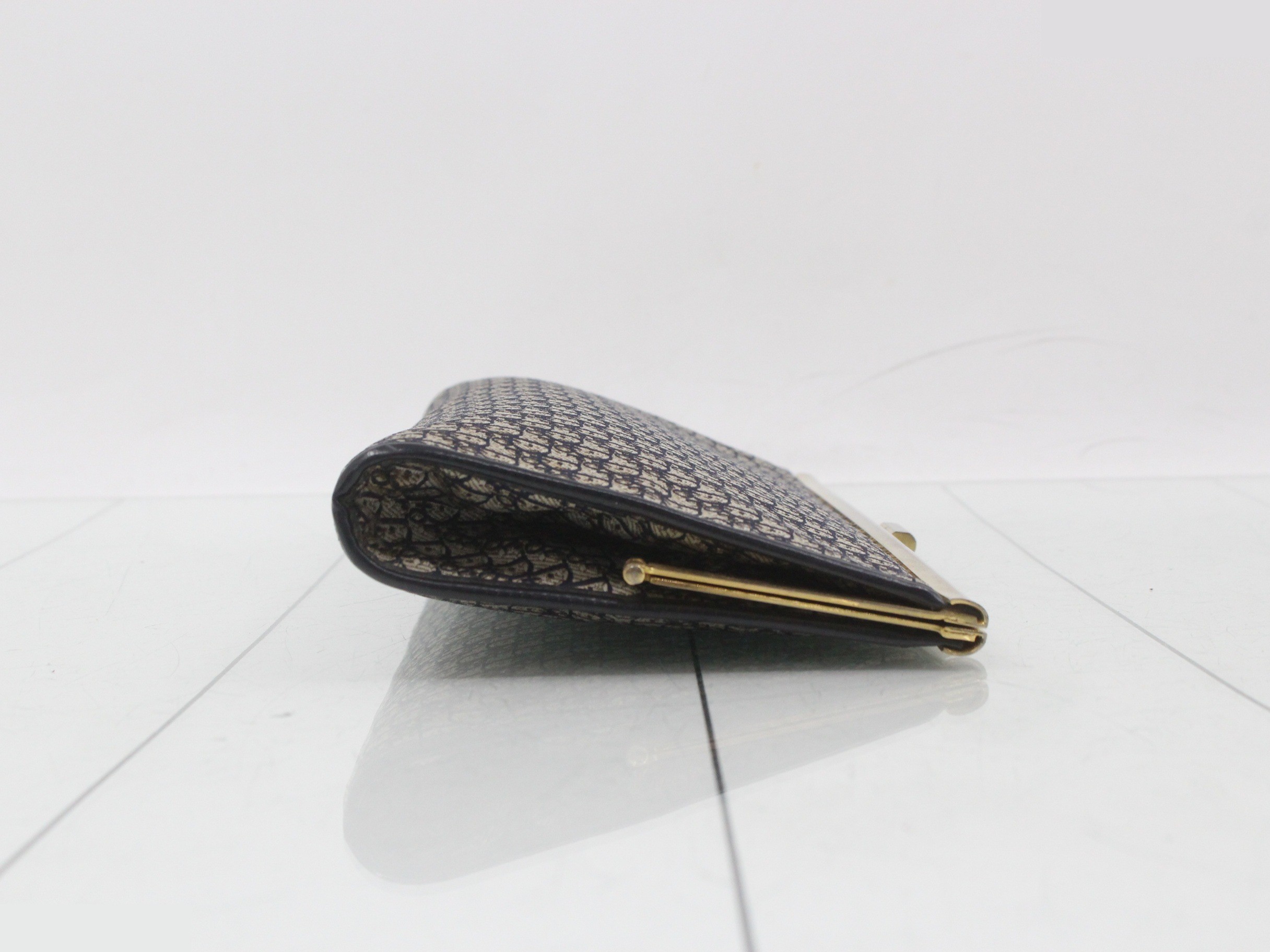 Other lines: Bags and clutches — view 3