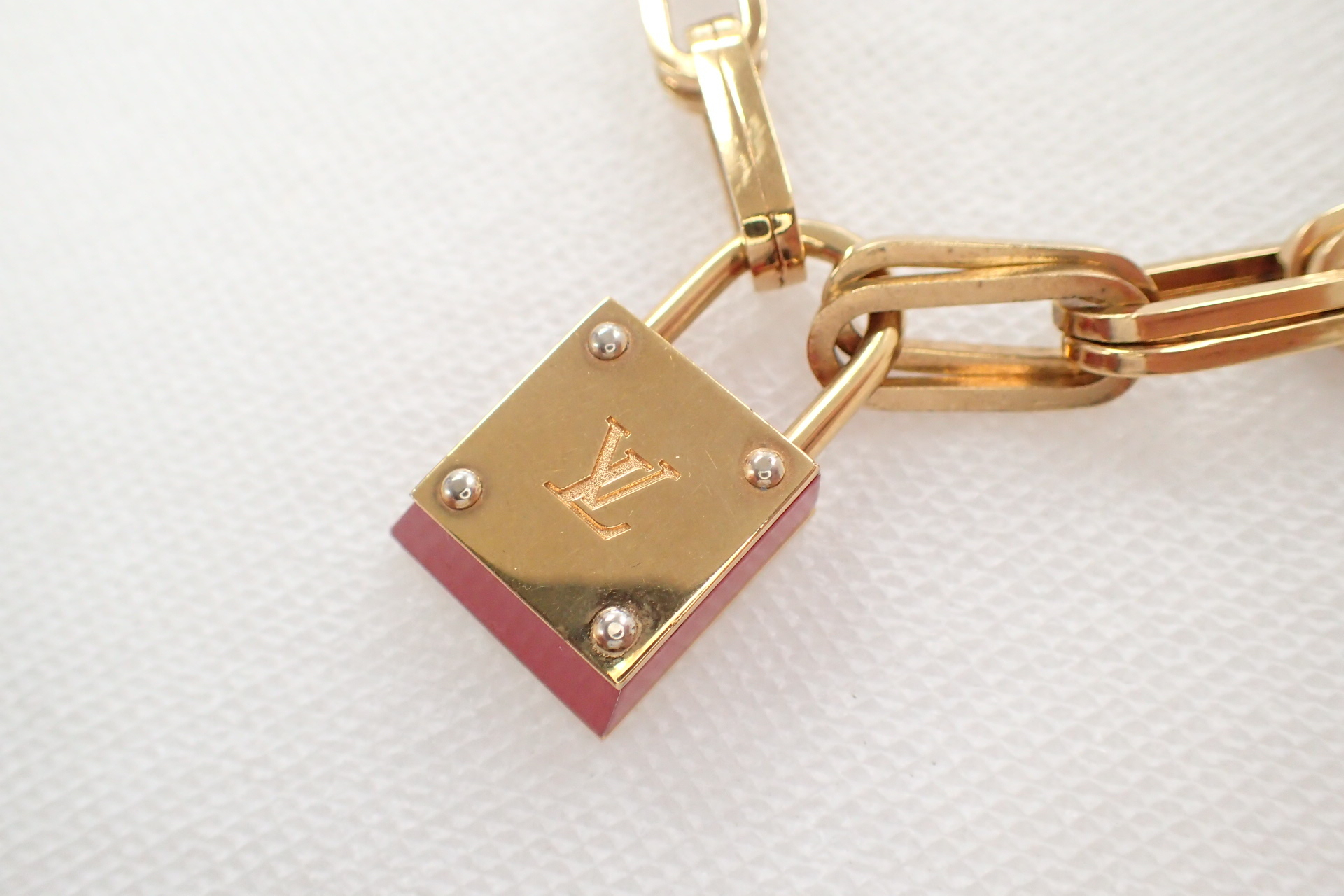 Gold-colored Boucle d'Oreille Chain Bracelet (Bracelet/Bangle) — view 3