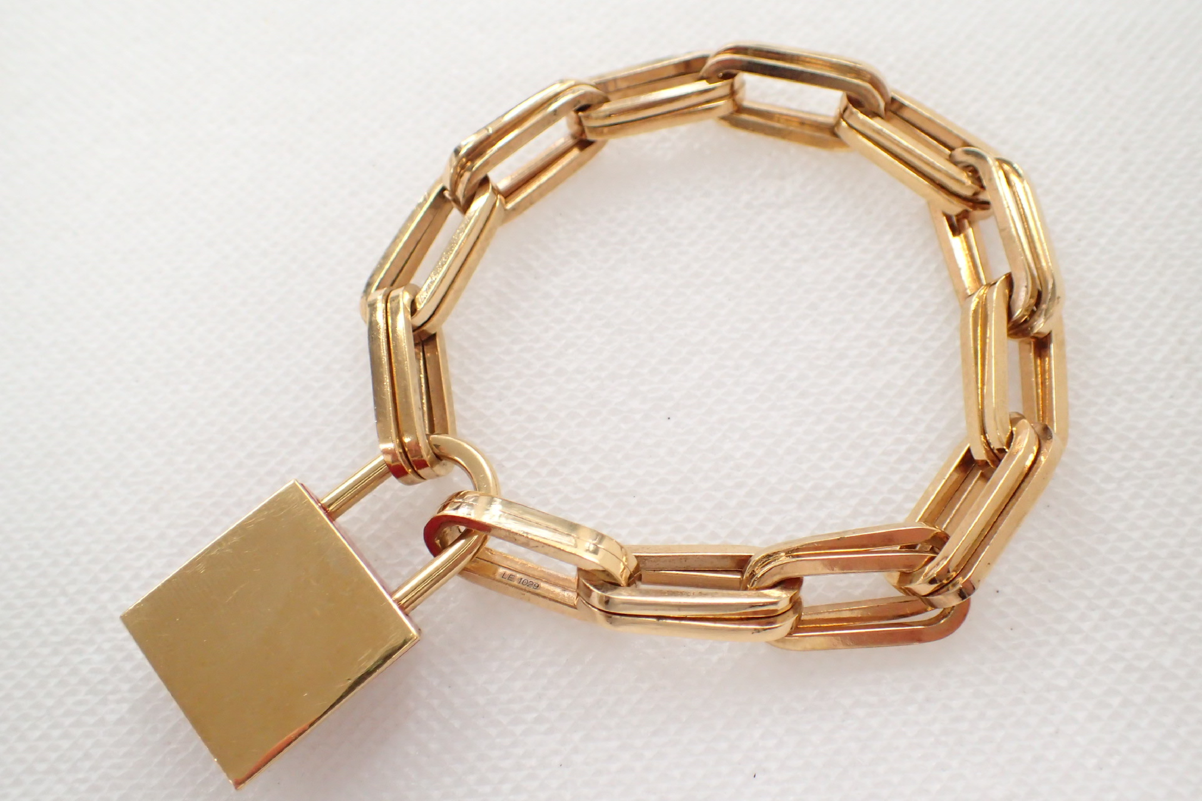 Gold-colored Boucle d'Oreille Chain Bracelet (Bracelet/Bangle) — view 6