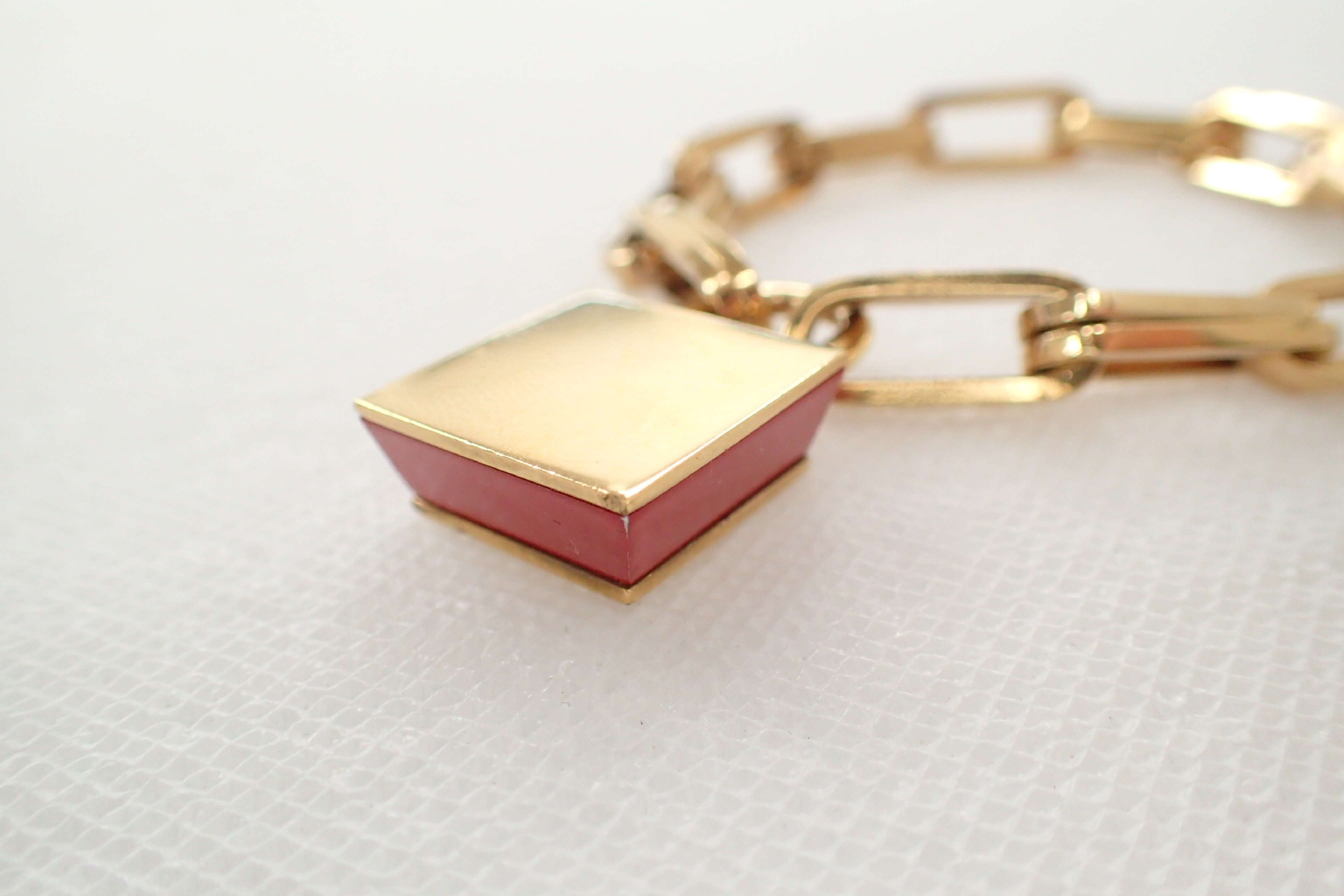 Gold-colored Boucle d'Oreille Chain Bracelet (Bracelet/Bangle) — view 7