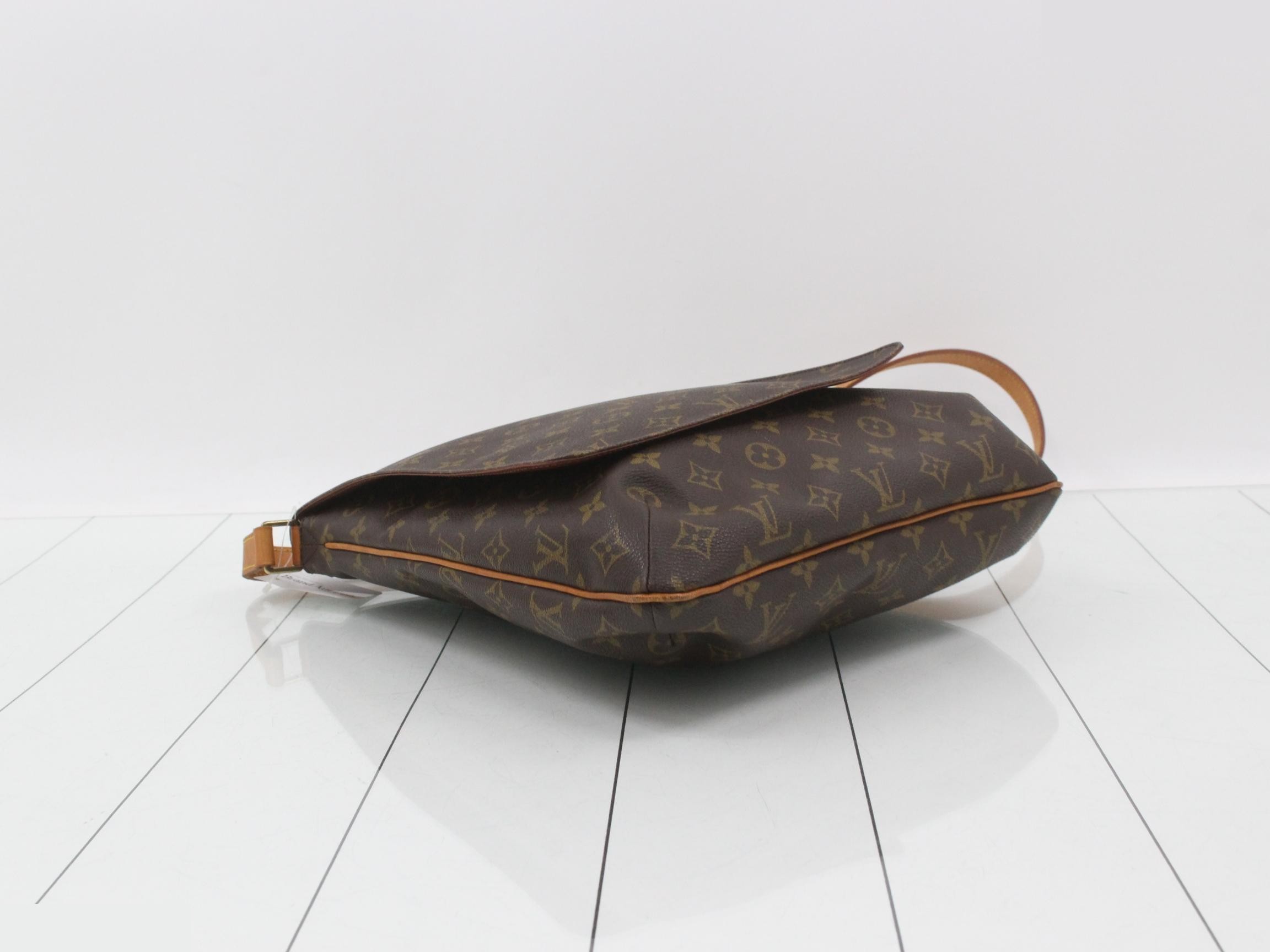 M51256 Musette — view 5