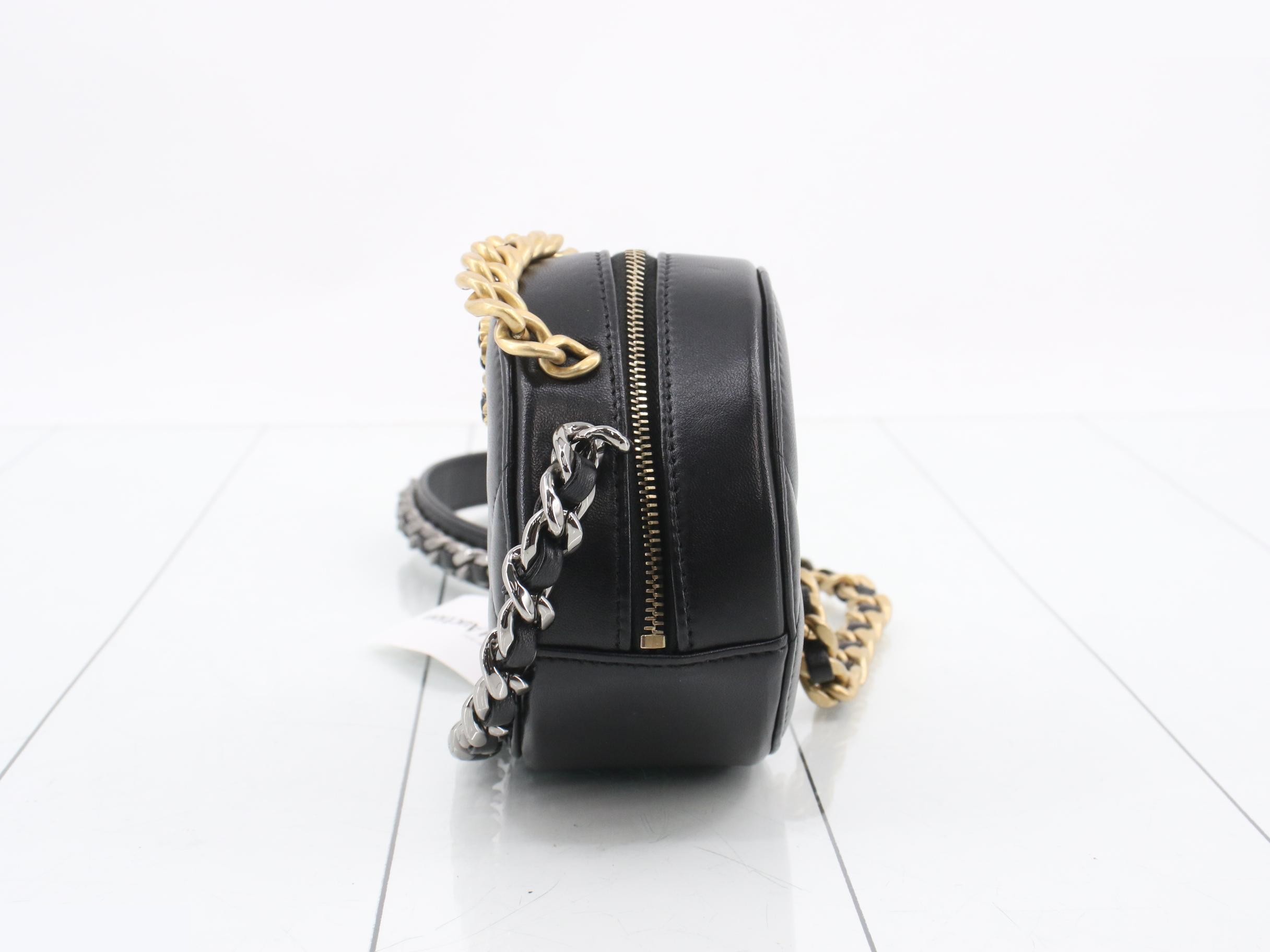19 Leather Chain Shoulder Bag, Black — view 3