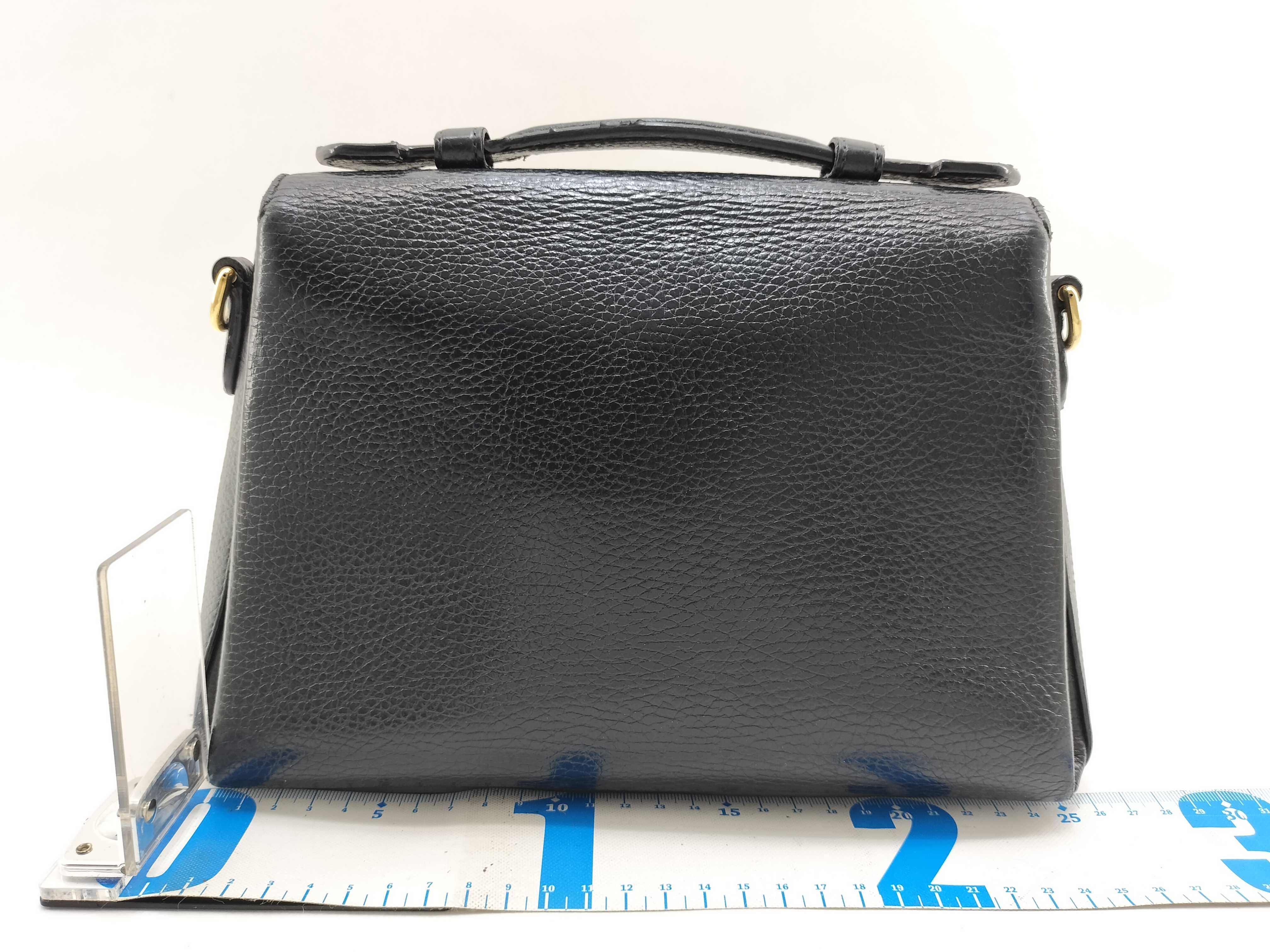 PH- Interlocking G Leather 2-Way Handbag Black 51030 27cm Handbag — view 2