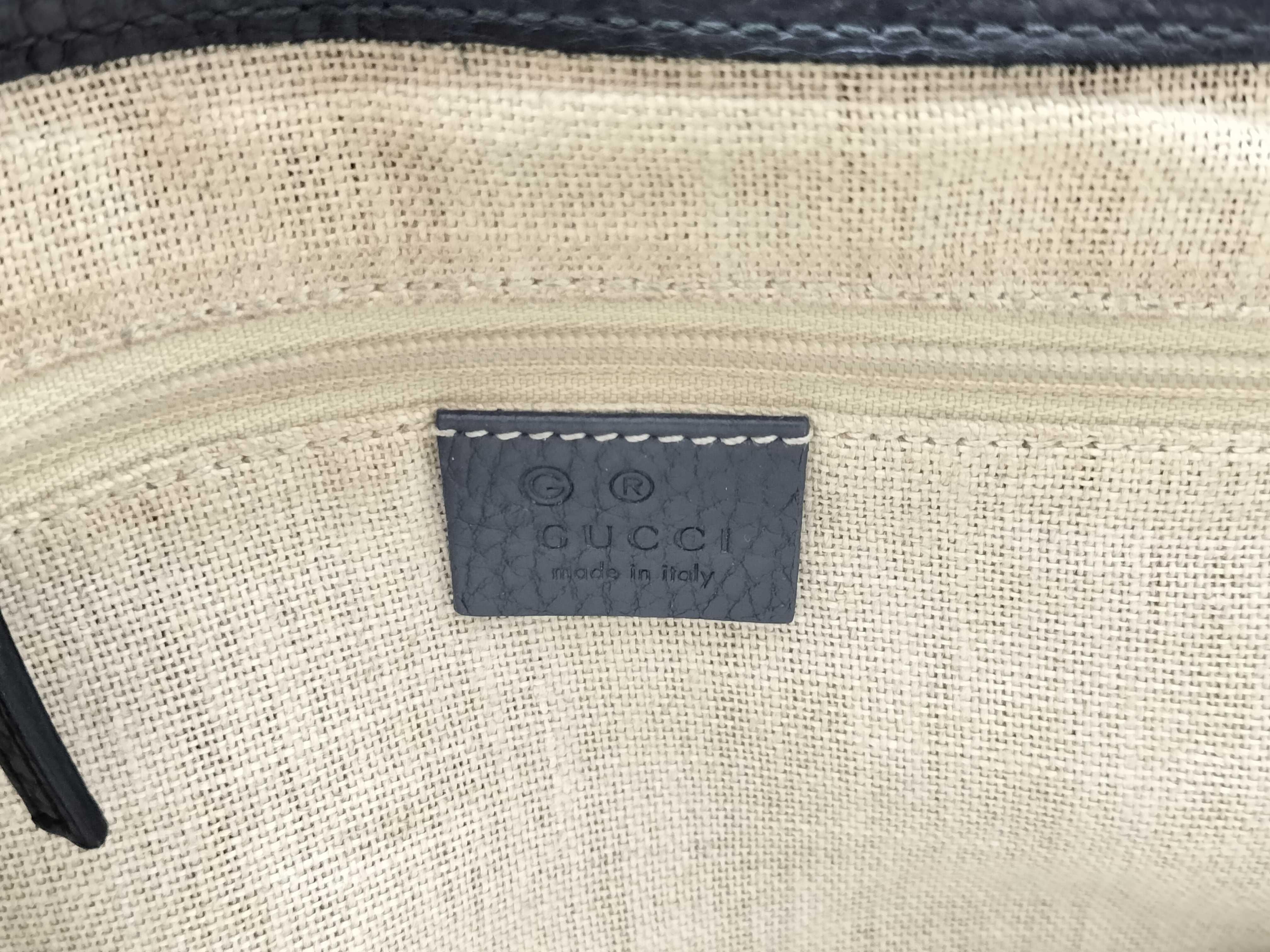 PH- Interlocking G Leather 2-Way Handbag Black 51030 27cm Handbag — view 13