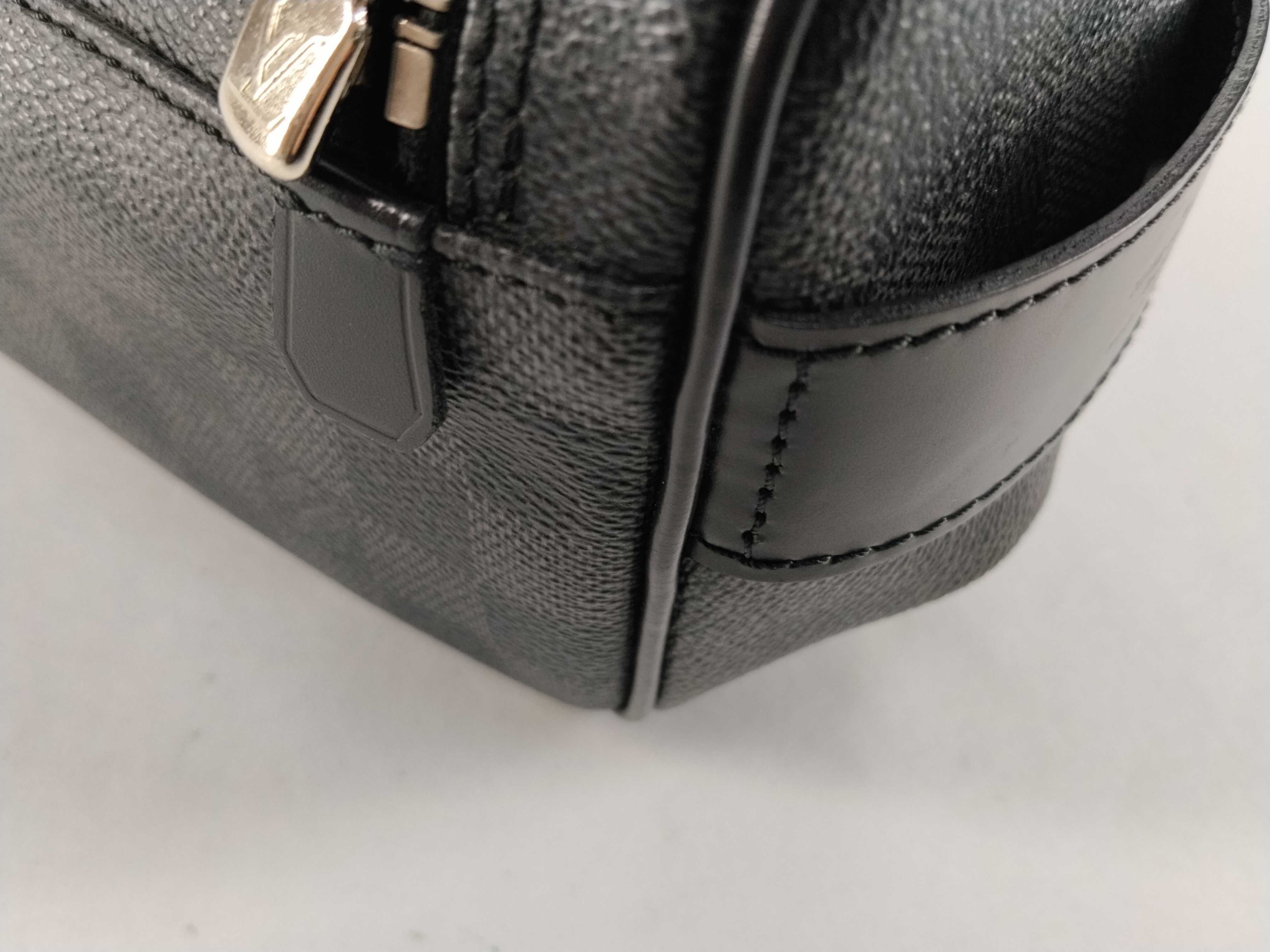Damier Graphite Toiletry Pouch N47625 Black BA2174 Pouch — view 4