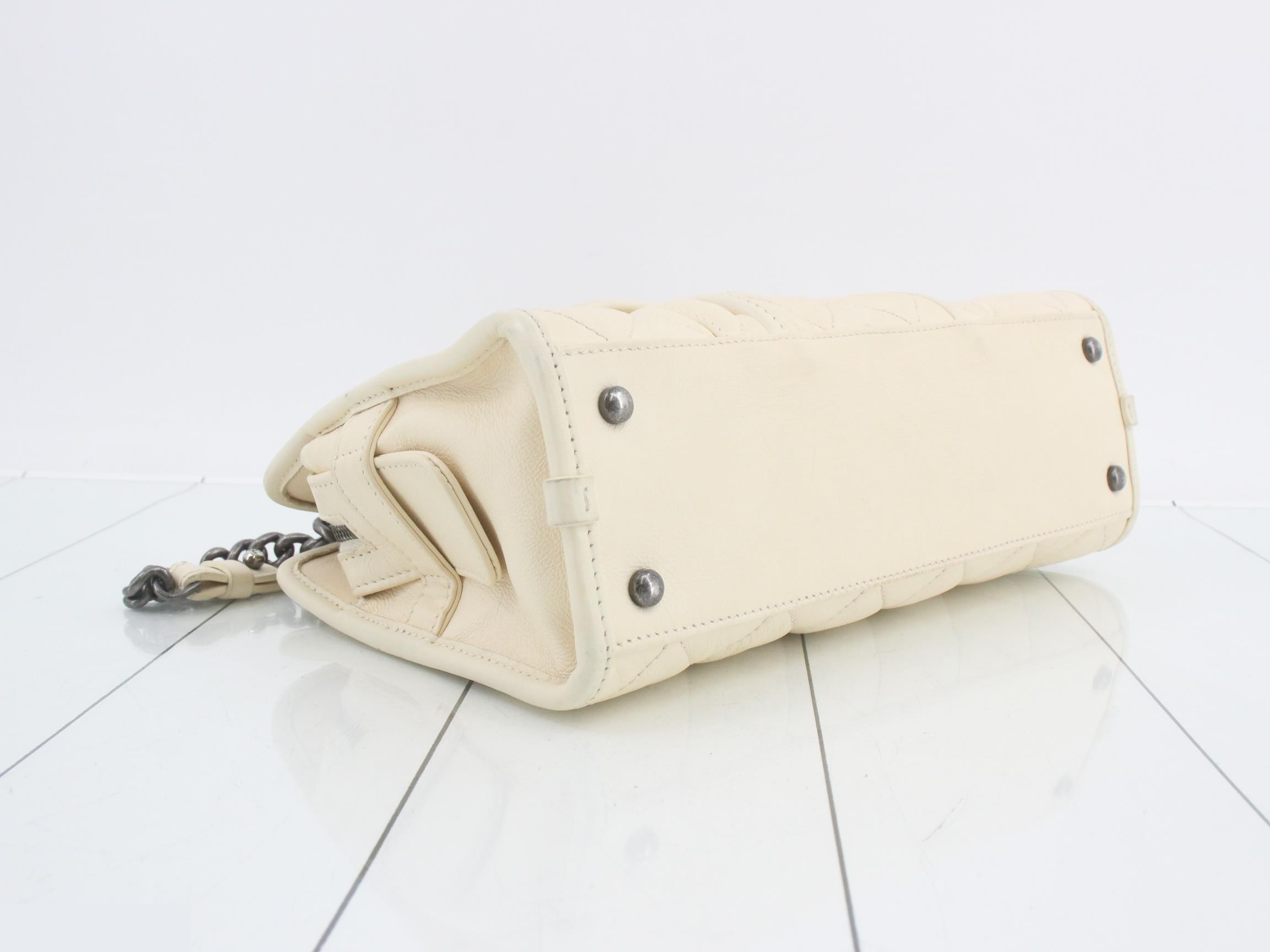 Matelassé (bag) - Shoulder bag — view 5