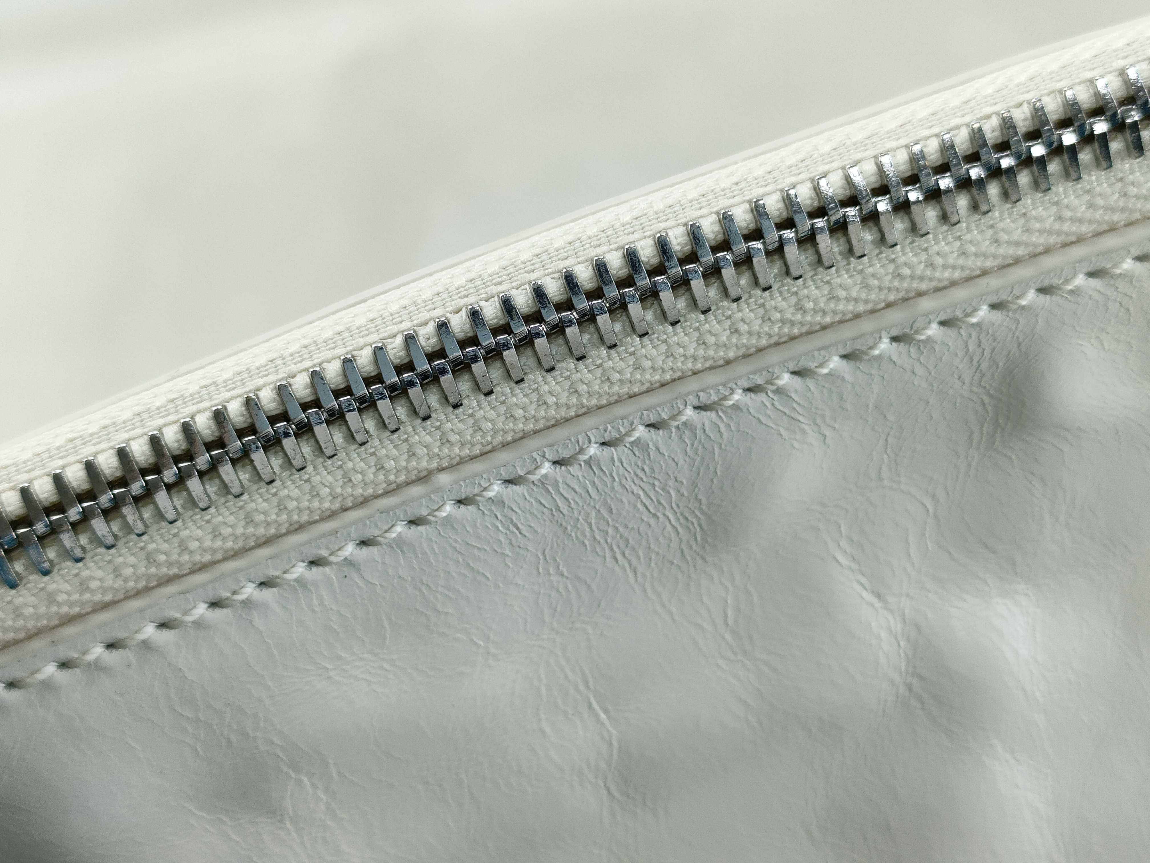current model Vitello 2-way bag/handbag — view 8
