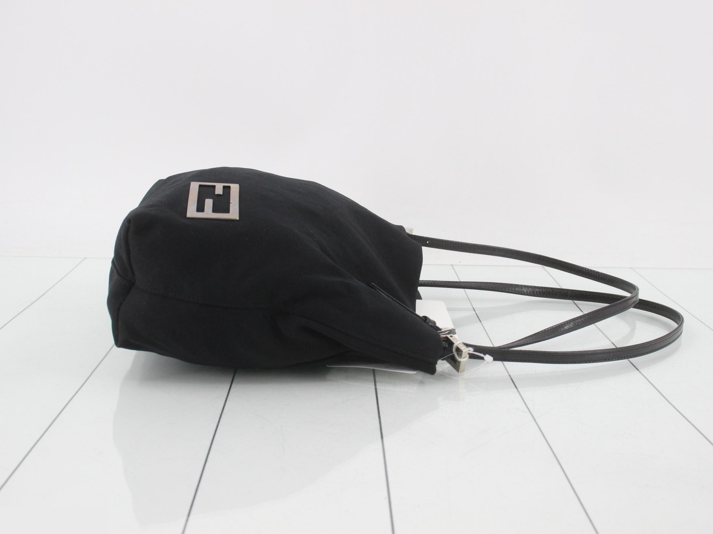 handbag — view 3