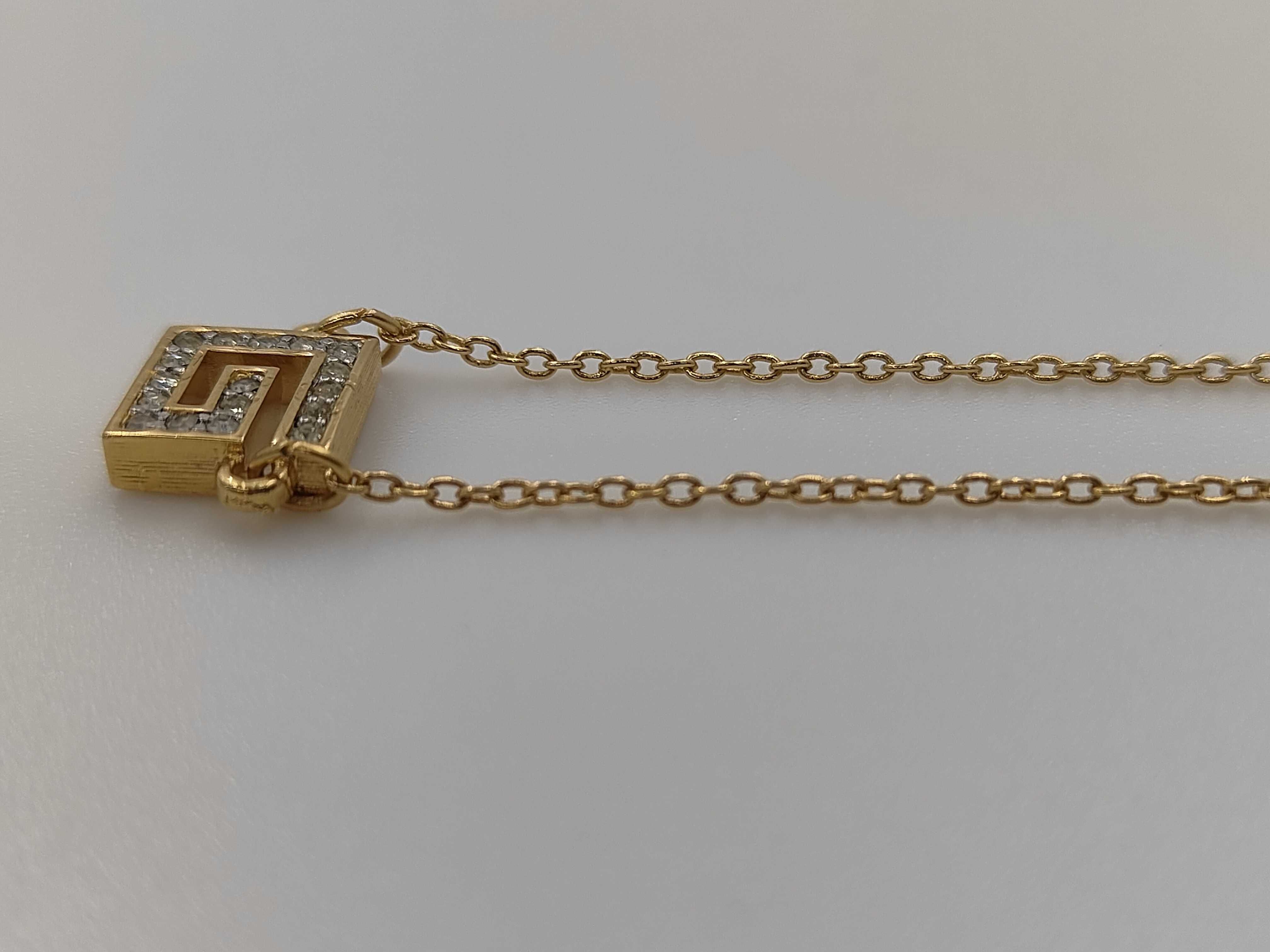 necklace — view 3