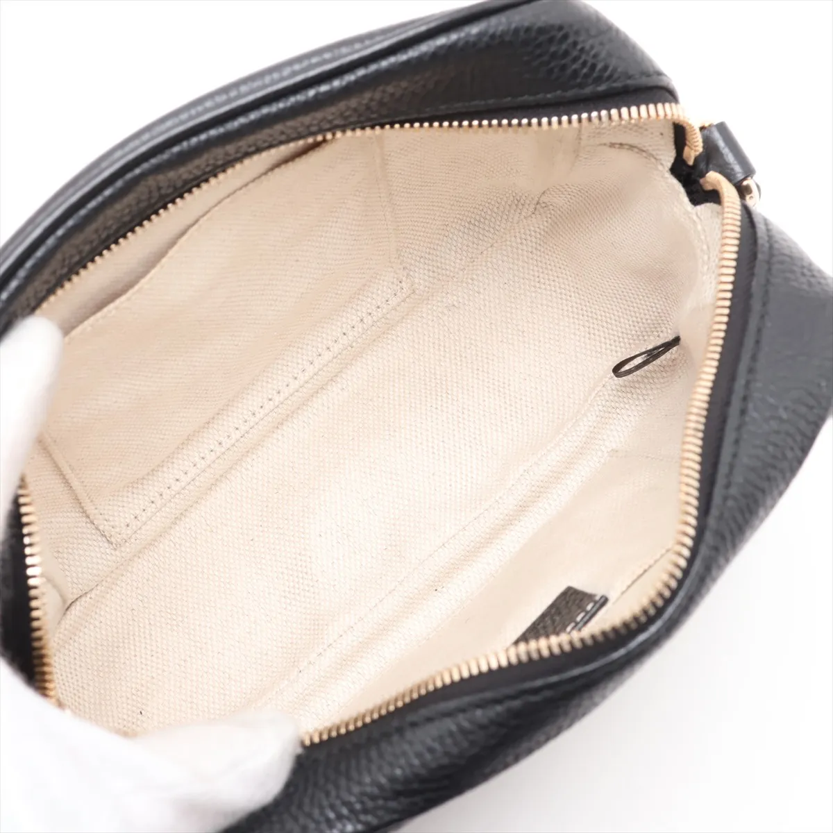 Soho 308364 Leather Shoulder Bag, Black — view 6