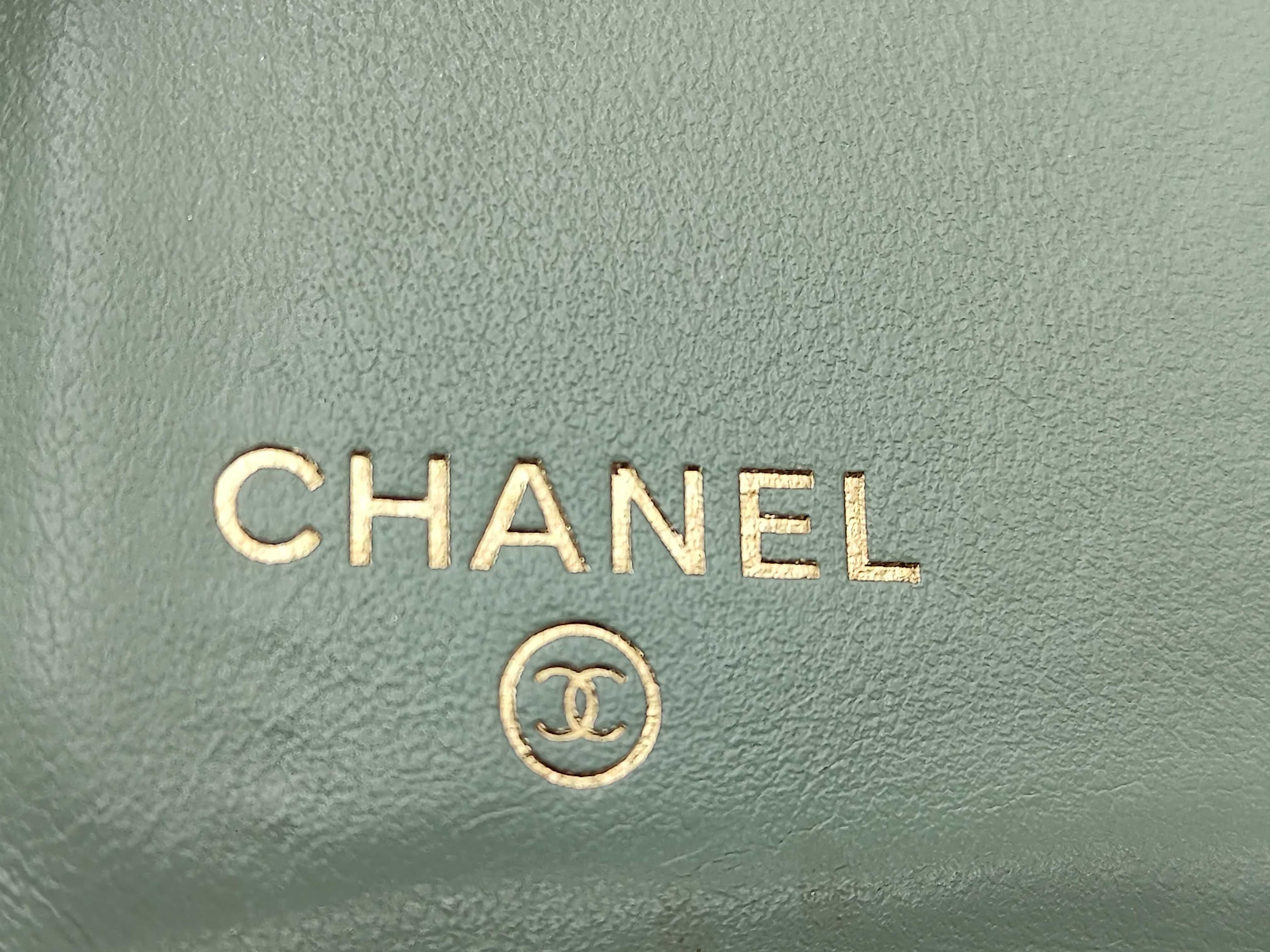 Caviar Small Flap Wallet — view 6