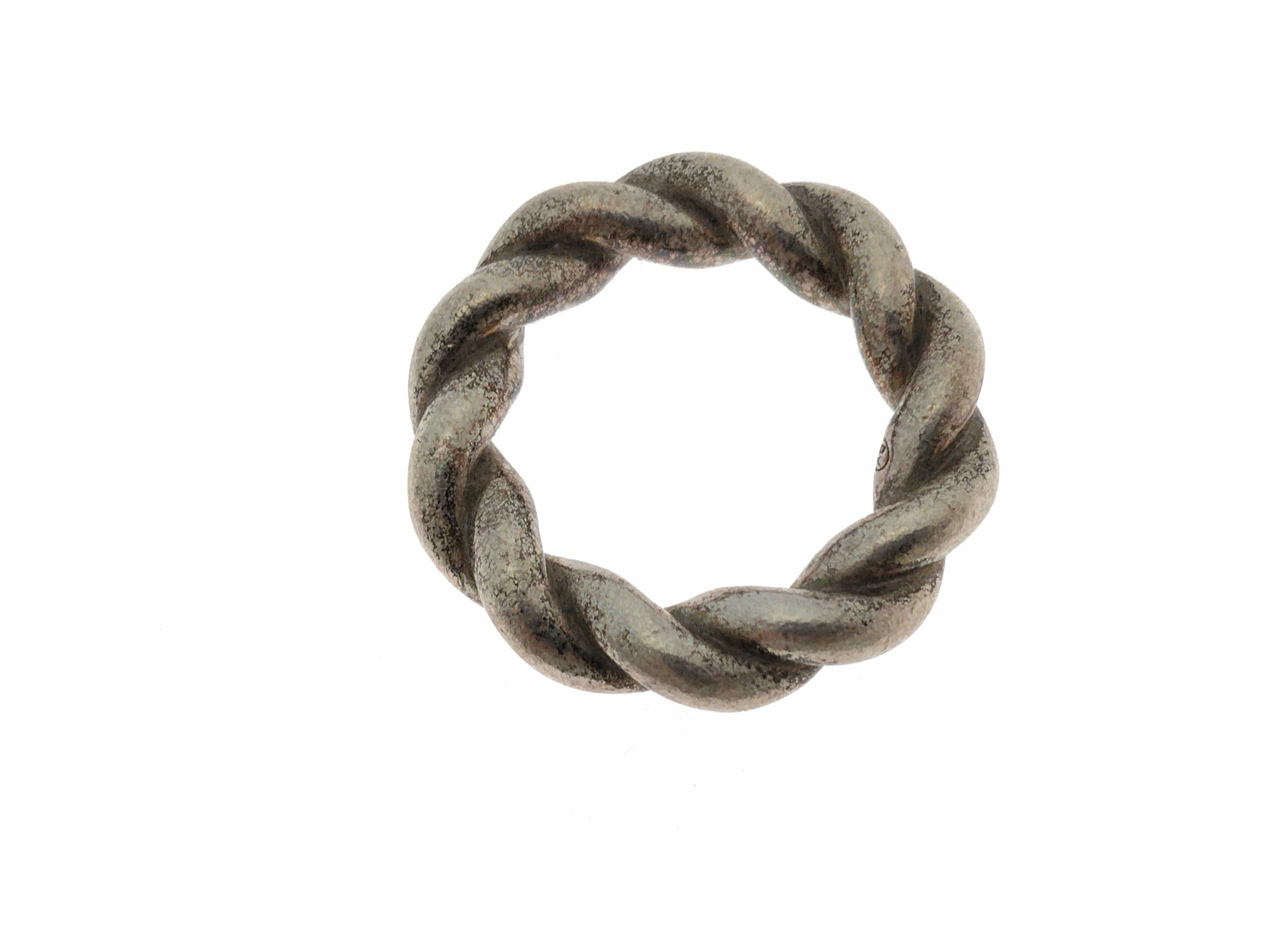 ring — view 10