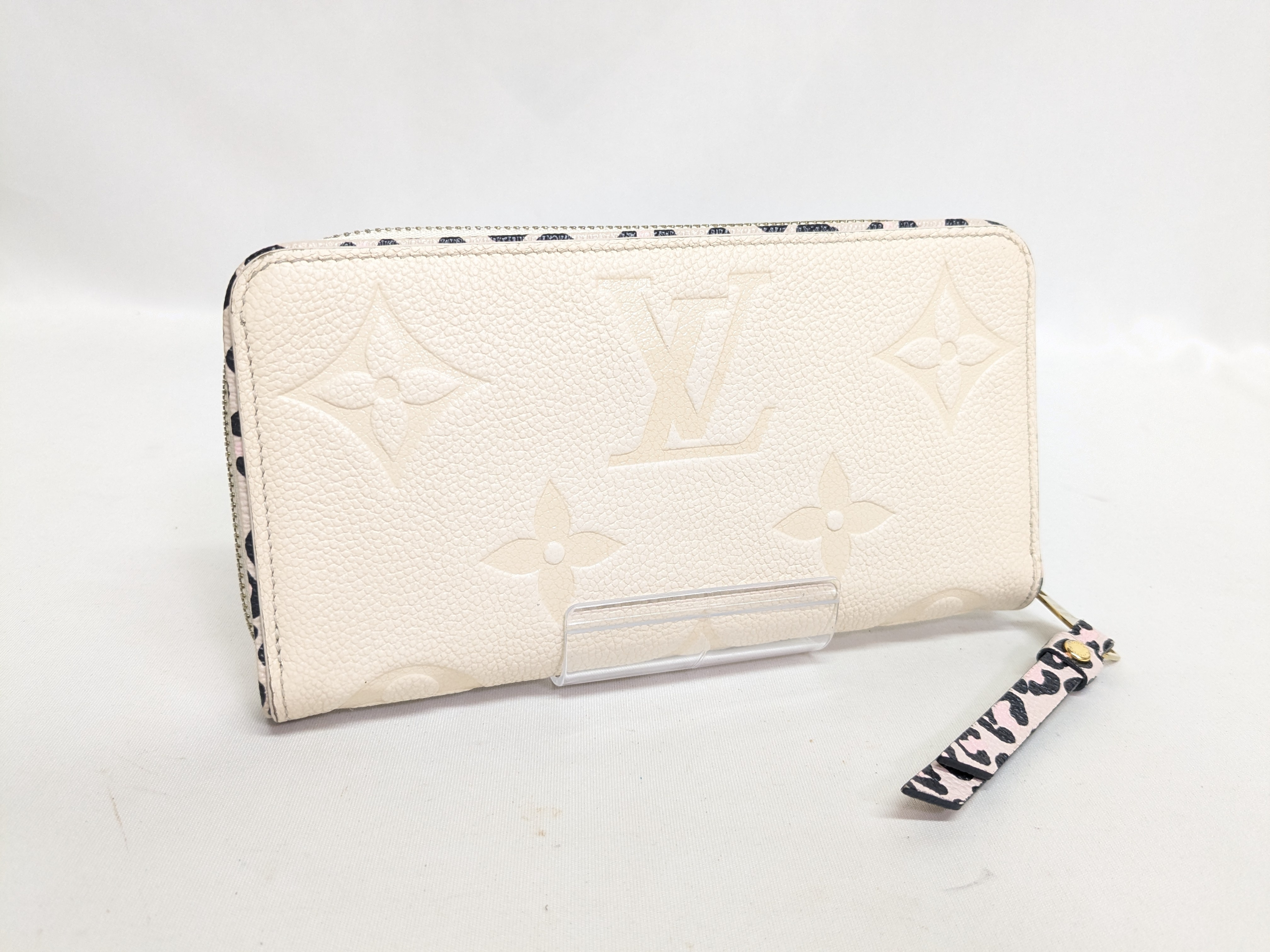 LV Empreinte Wild at Heart Zippy Wallet IC Chip Wallet — view 3