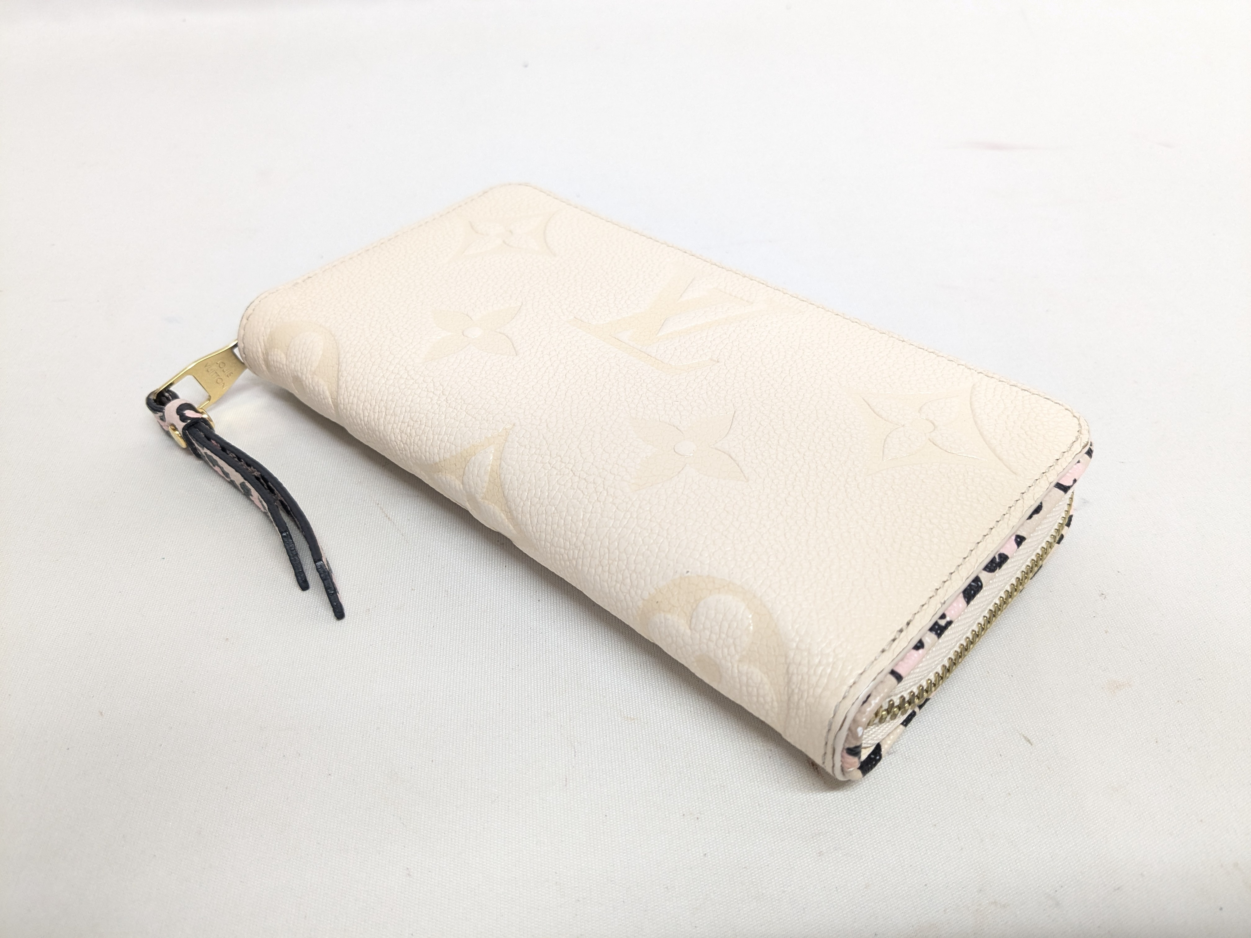 LV Empreinte Wild at Heart Zippy Wallet IC Chip Wallet — view 4