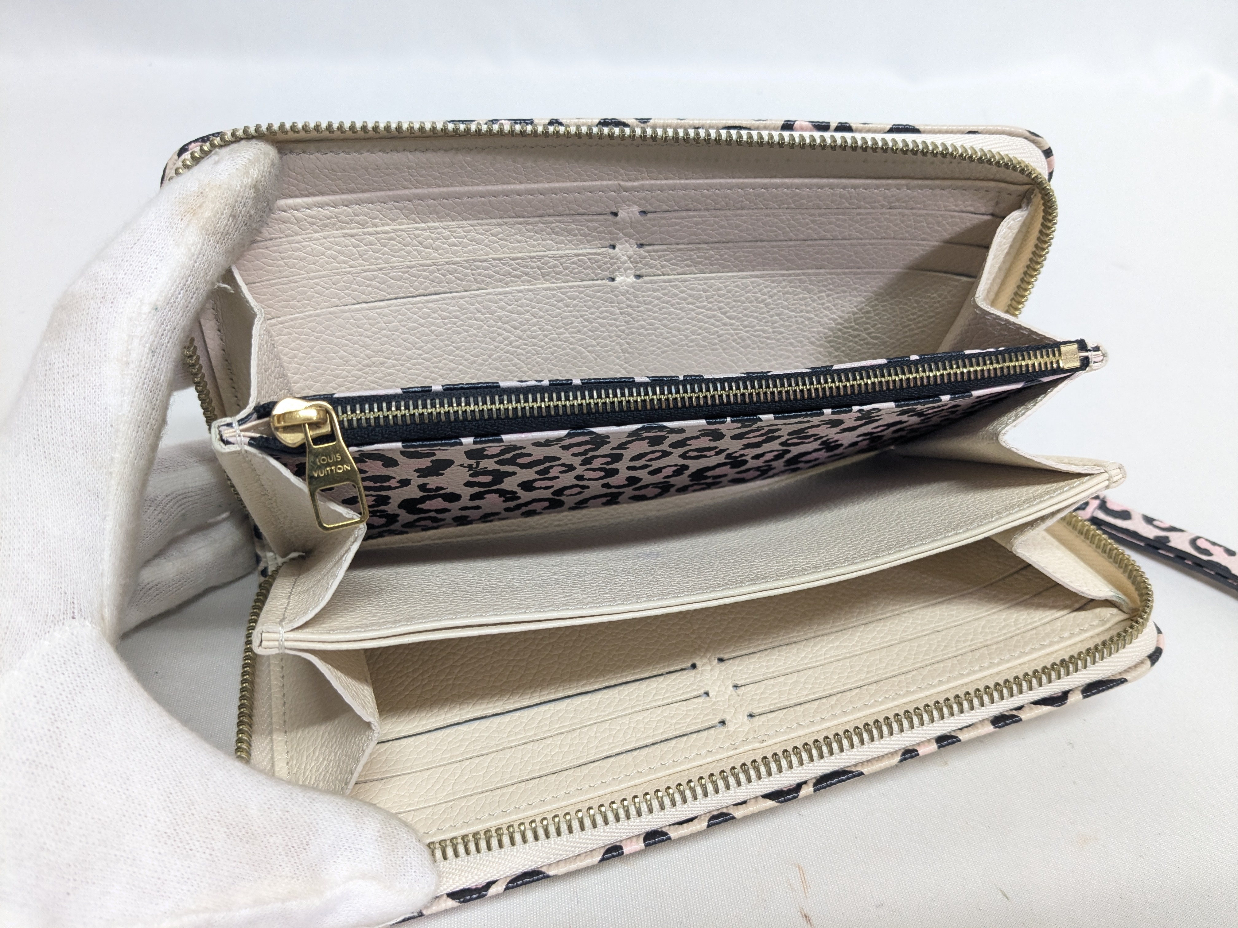 LV Empreinte Wild at Heart Zippy Wallet IC Chip Wallet — view 6