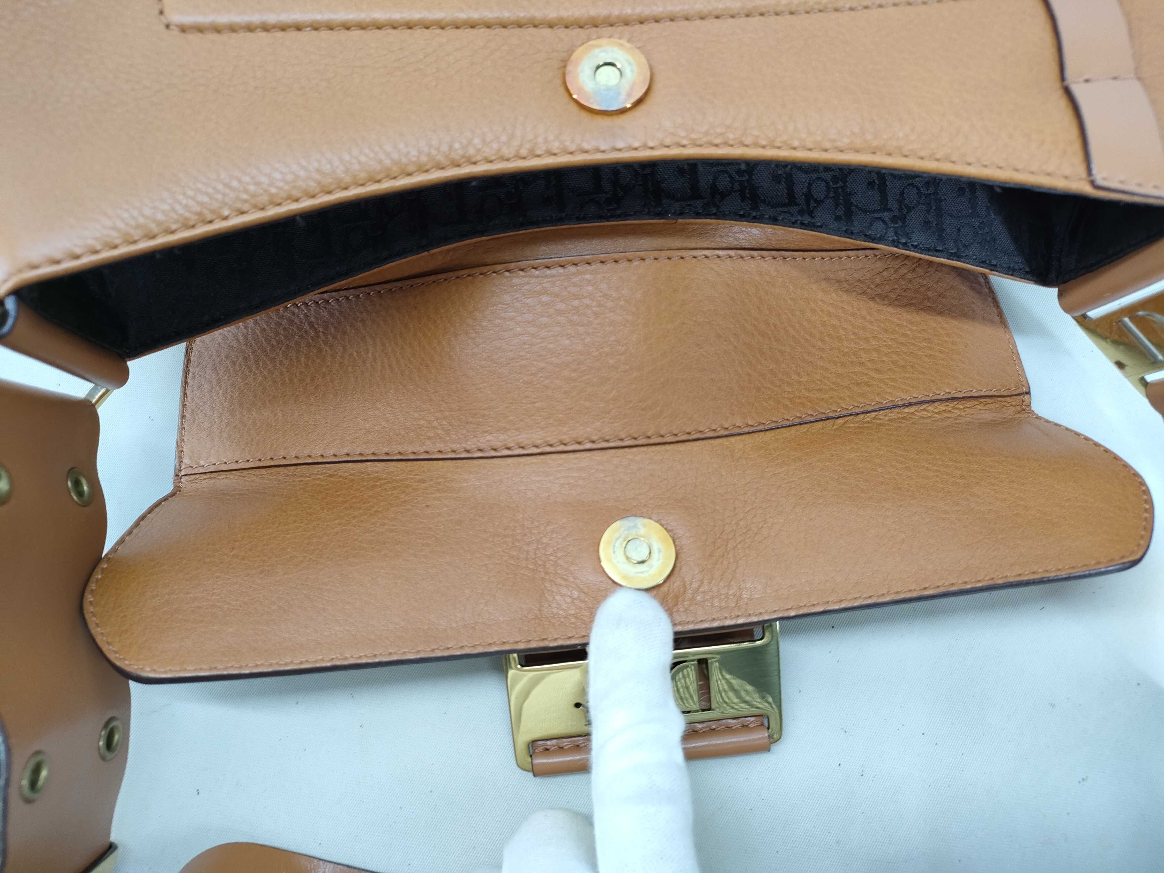 Street Chic One-Shoulder Bag, in undamaged condition. — view 8