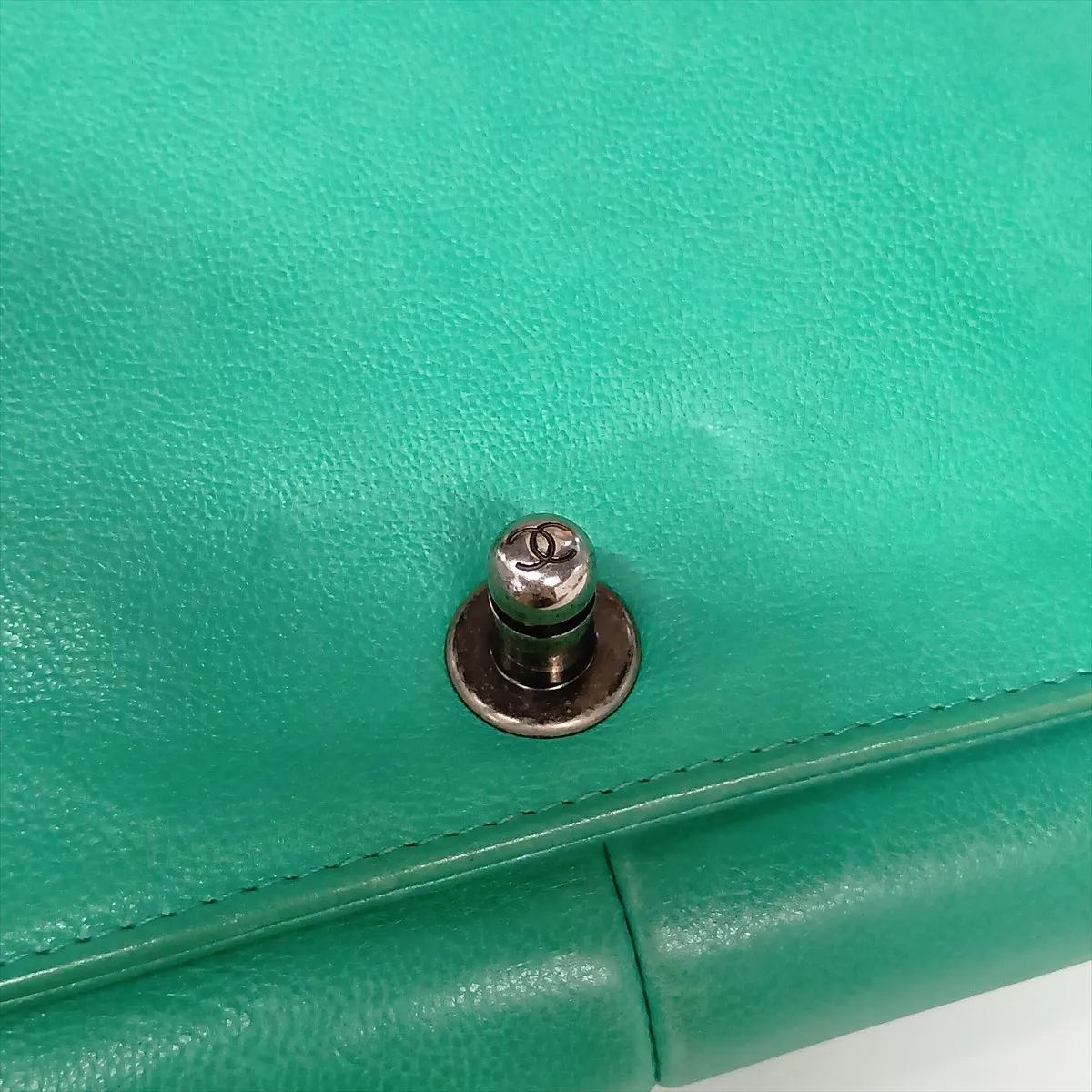 Boy Chanel Lambskin Chain Shoulder Bag, Green, Gunmetal Hardware, Item No. 17883627, Series 17 — view 12
