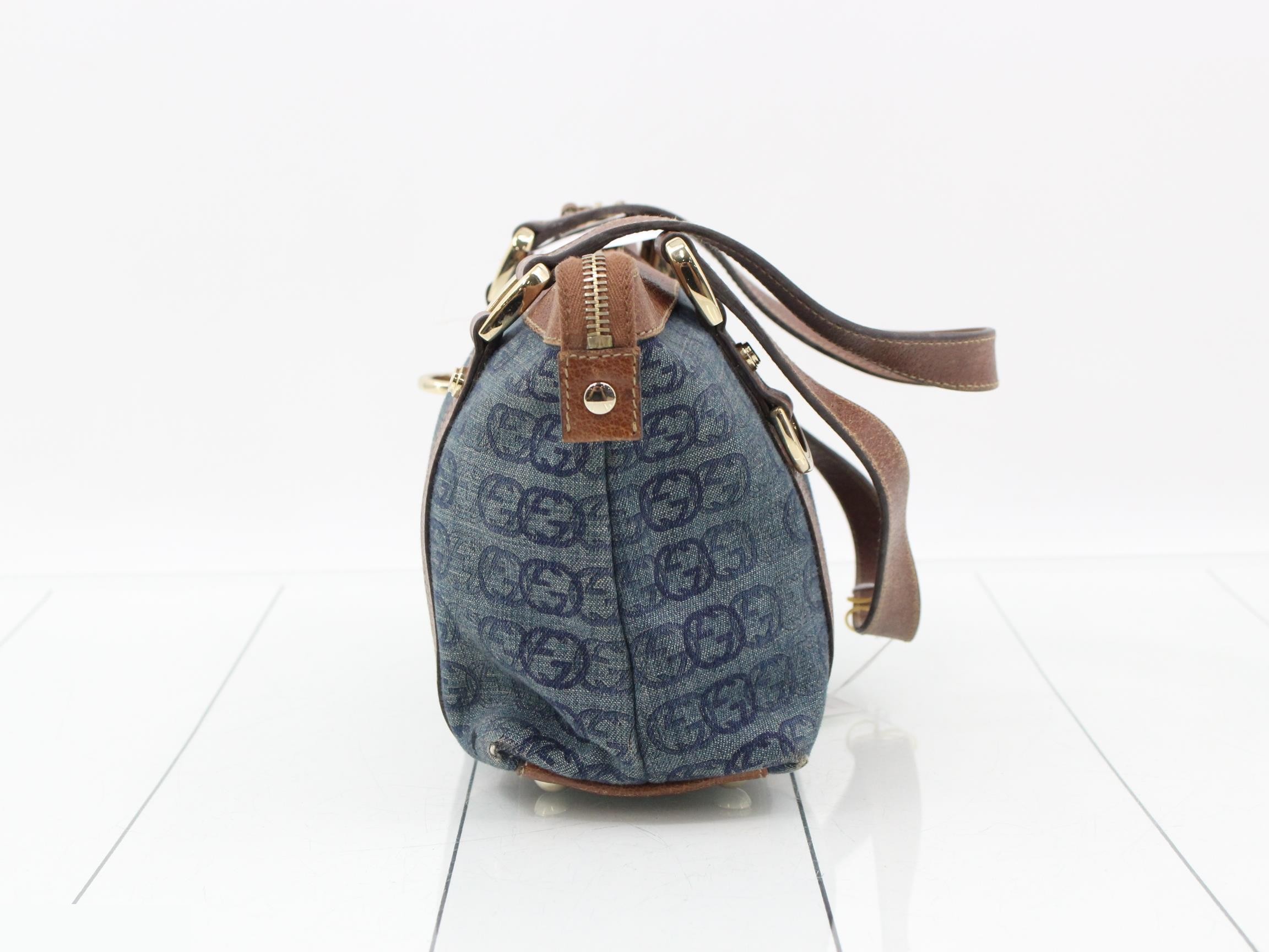 handbag — view 3