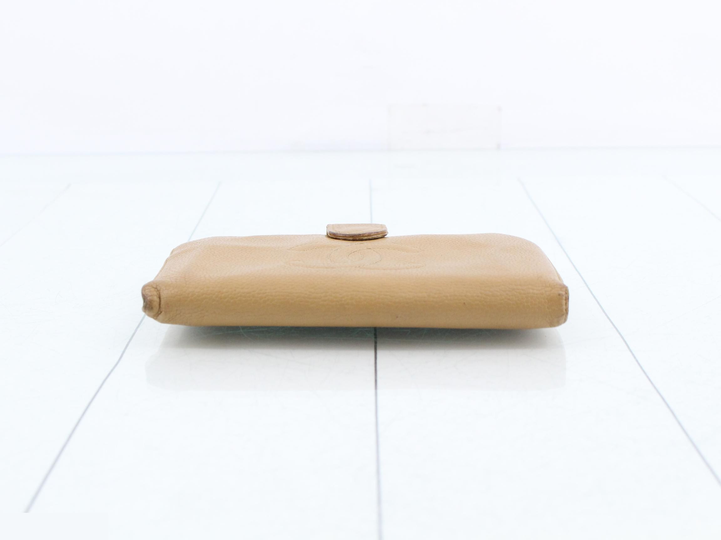 wallet — view 3