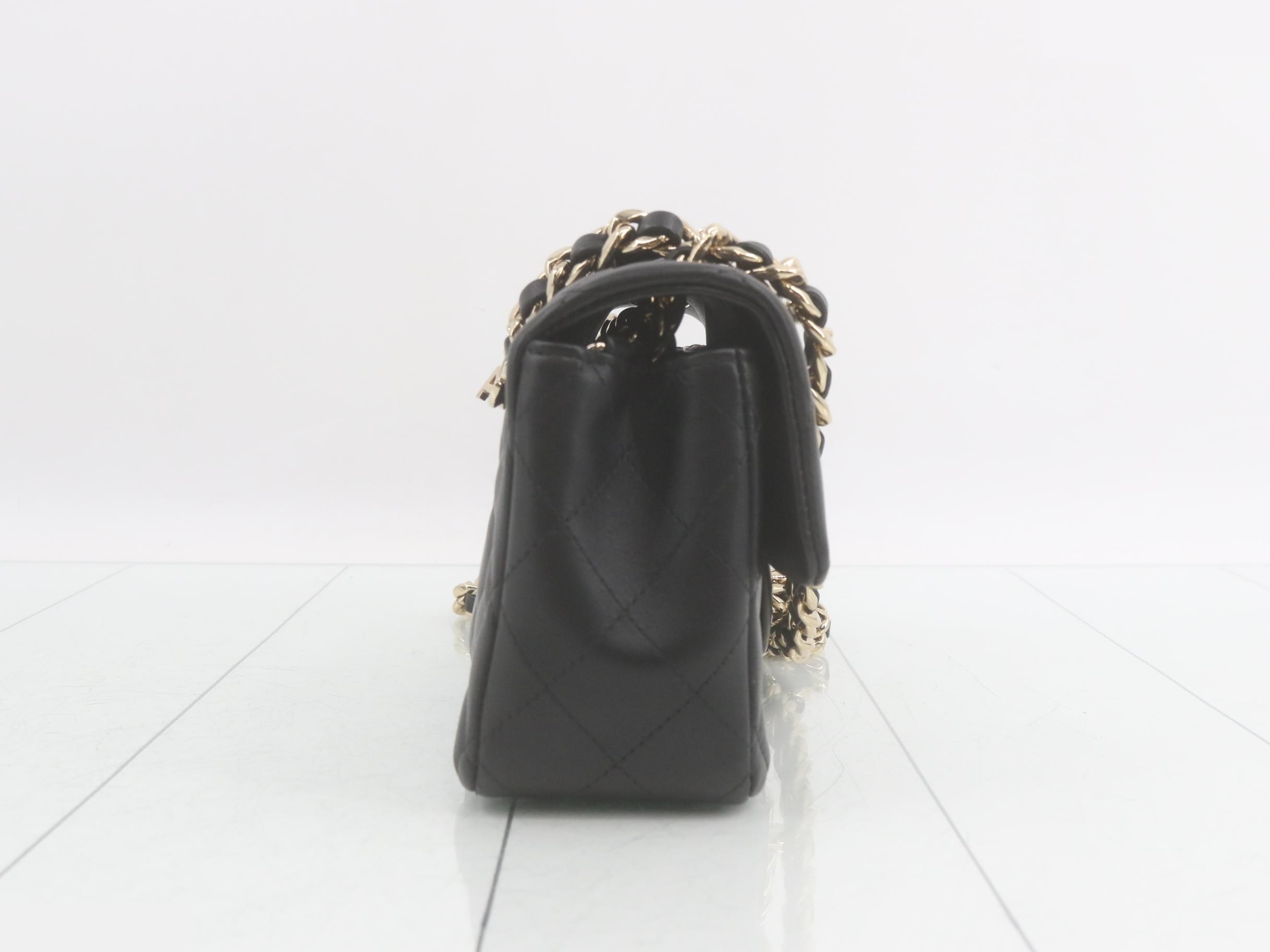 Matelassé Lambskin Chain Shoulder Bag — view 4