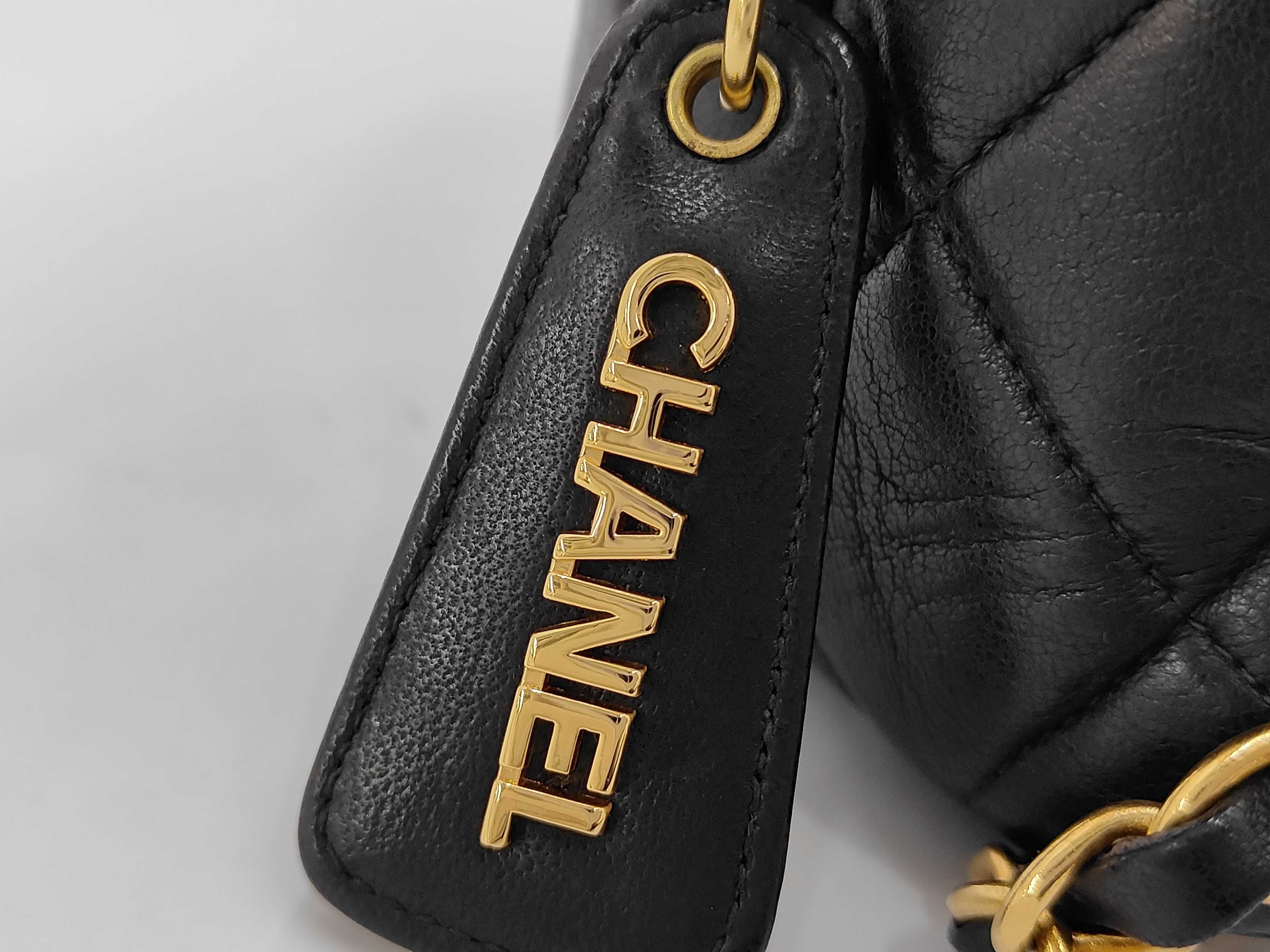 Matelassé Chain Shoulder Bag, Lambskin Tote Bag — view 10