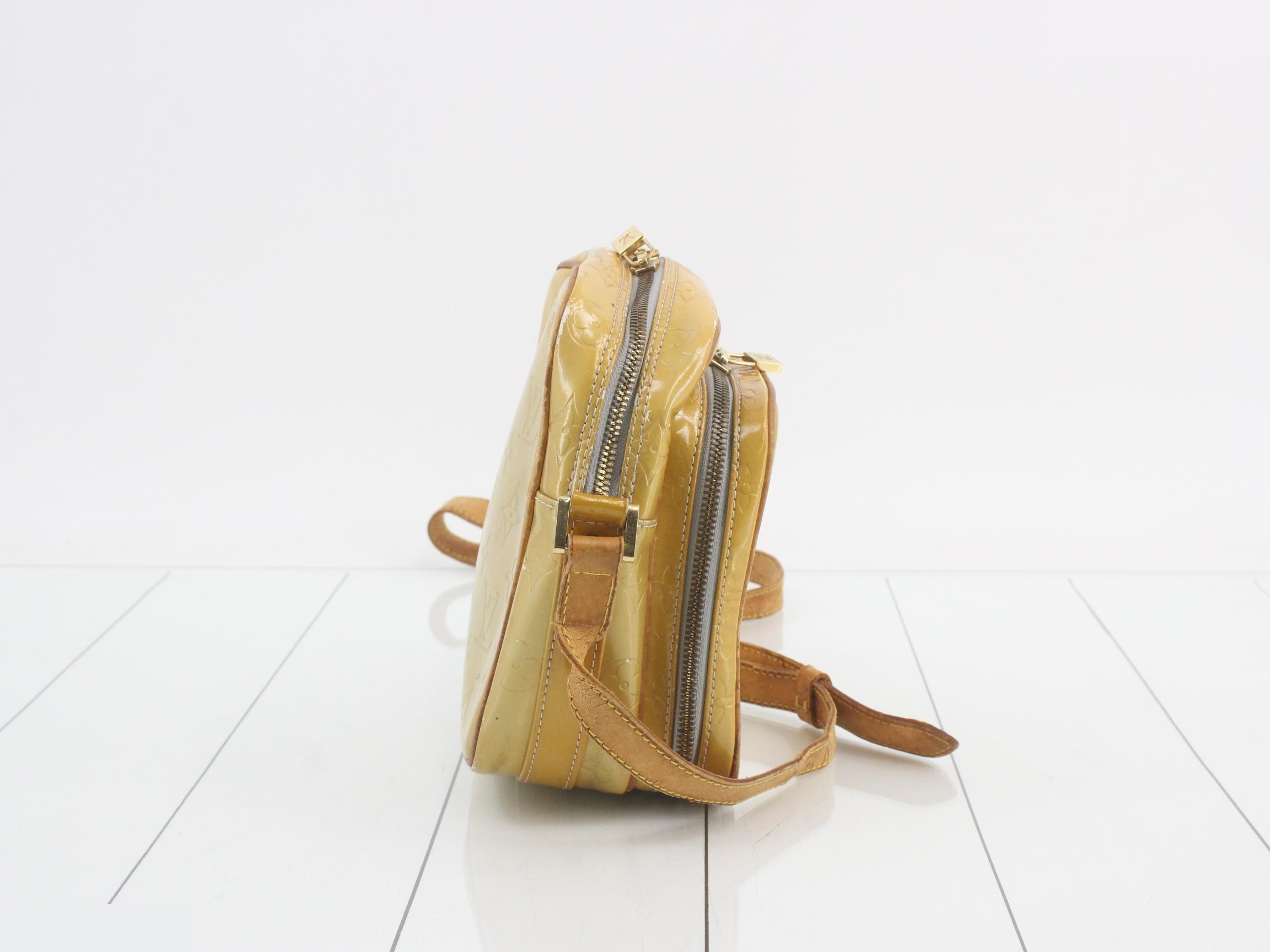 Vernis Shoulder Bag — view 4