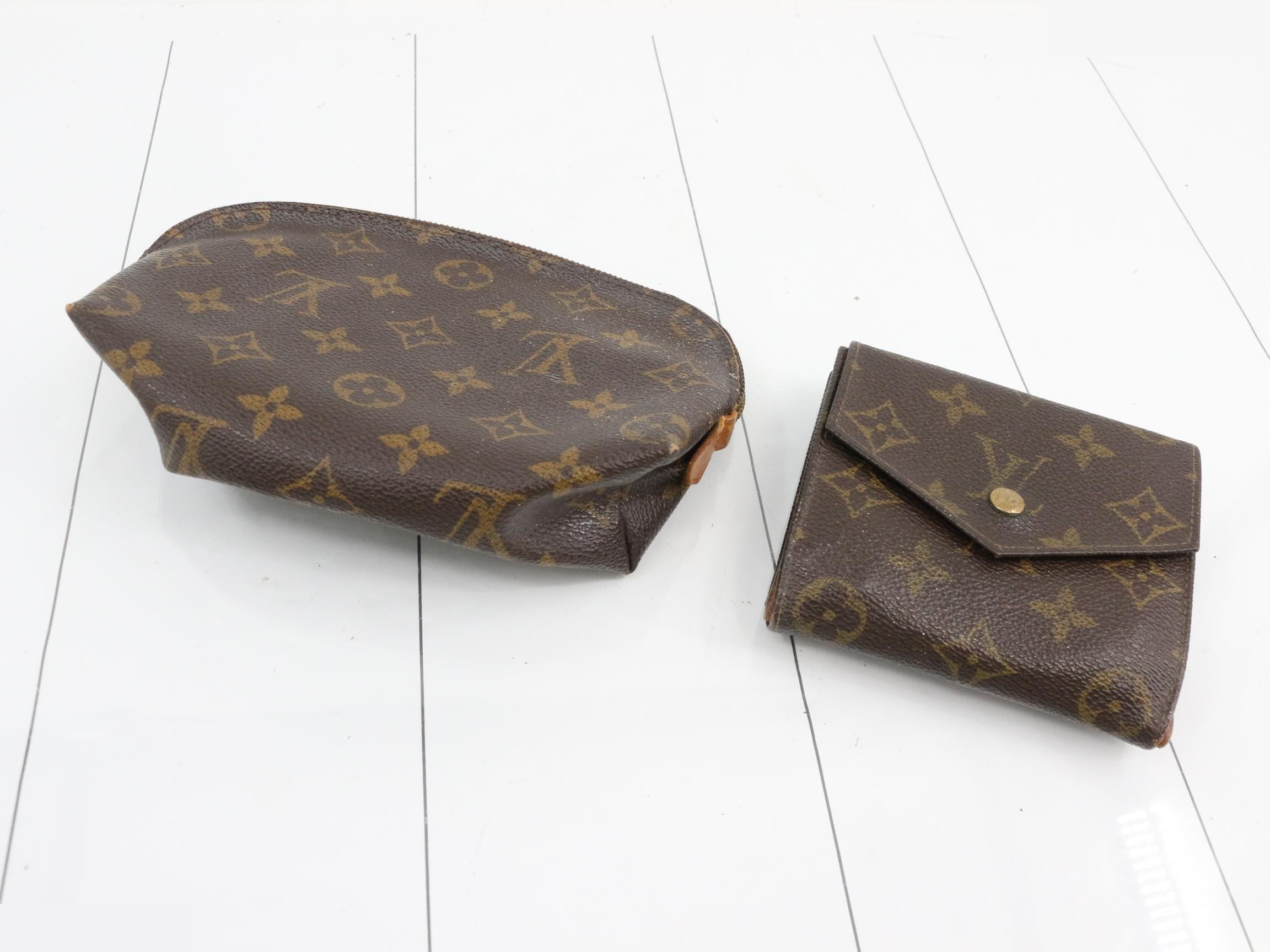M47515, M61660, M6166: Wallet, Pouch (3 items) — view 2