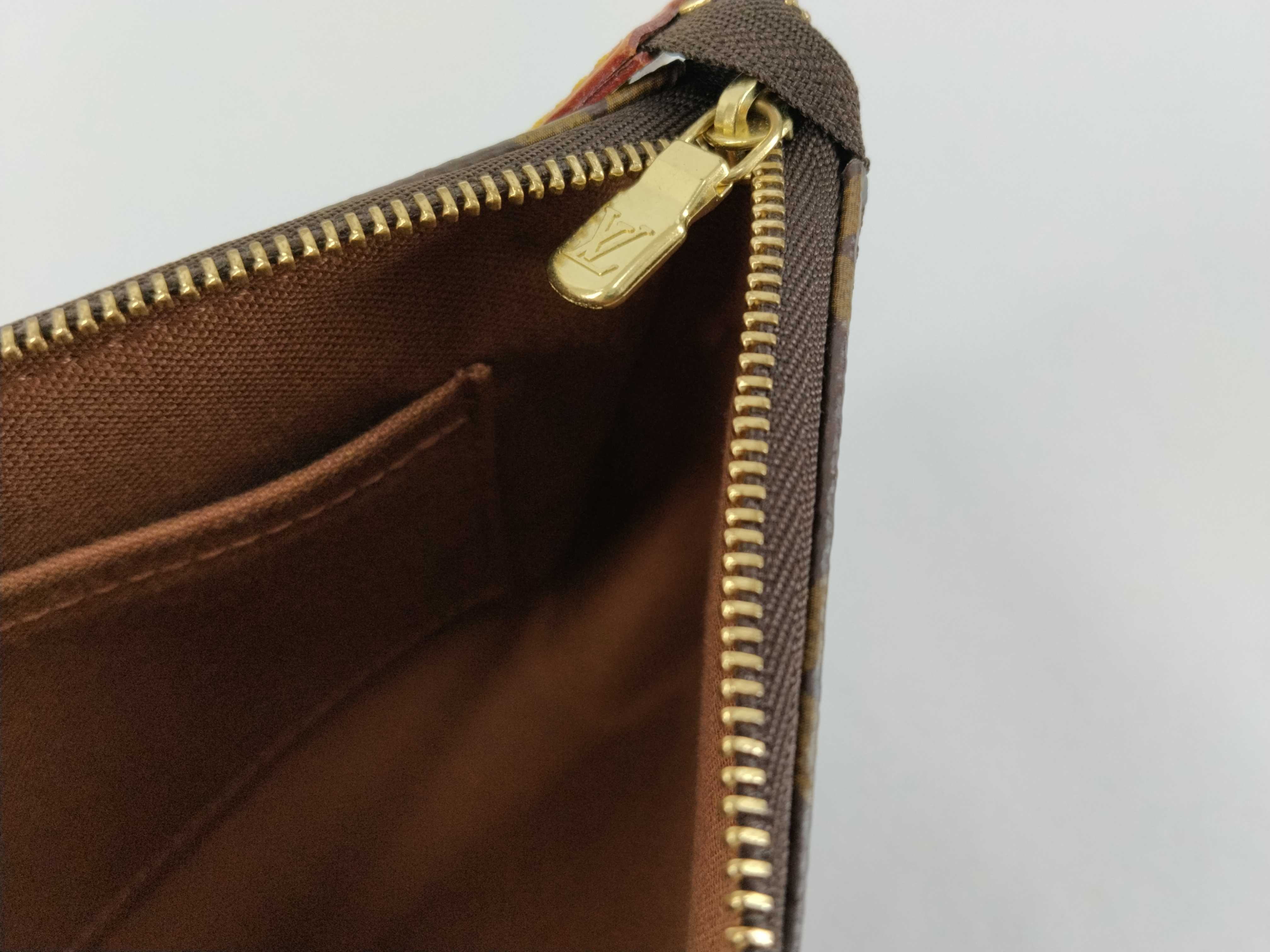 Monogram Louis Vuitton Monogram Pochette Accessoires New Model Accessory Pouch M40712 Pouch — view 10