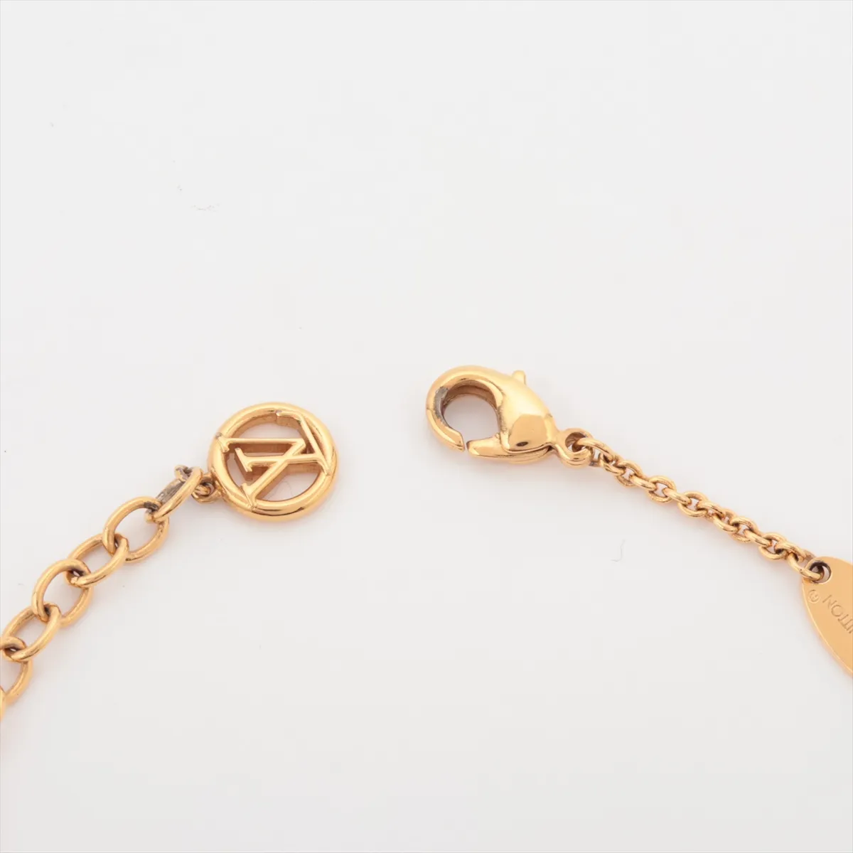 M1450A Bracelet LV Iconic Louisa OB3273 Bracelet GP x Fake Pearl Gold — view 4