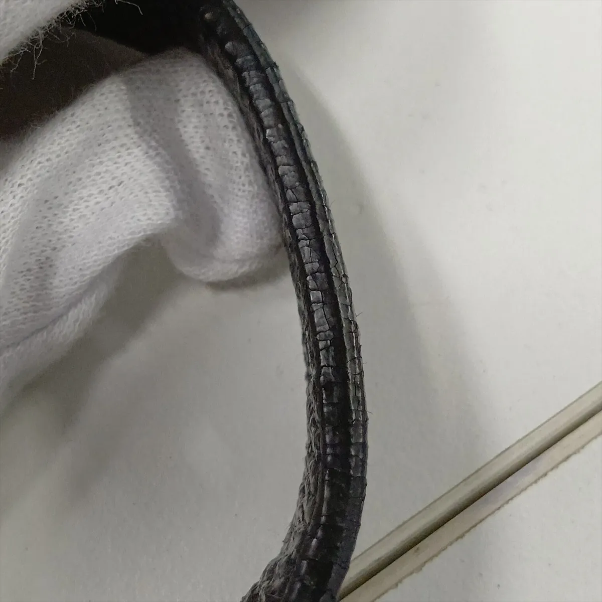 BL0434 Leather 2-Way Handbag, Black, Padlock cannot be opened. — view 15