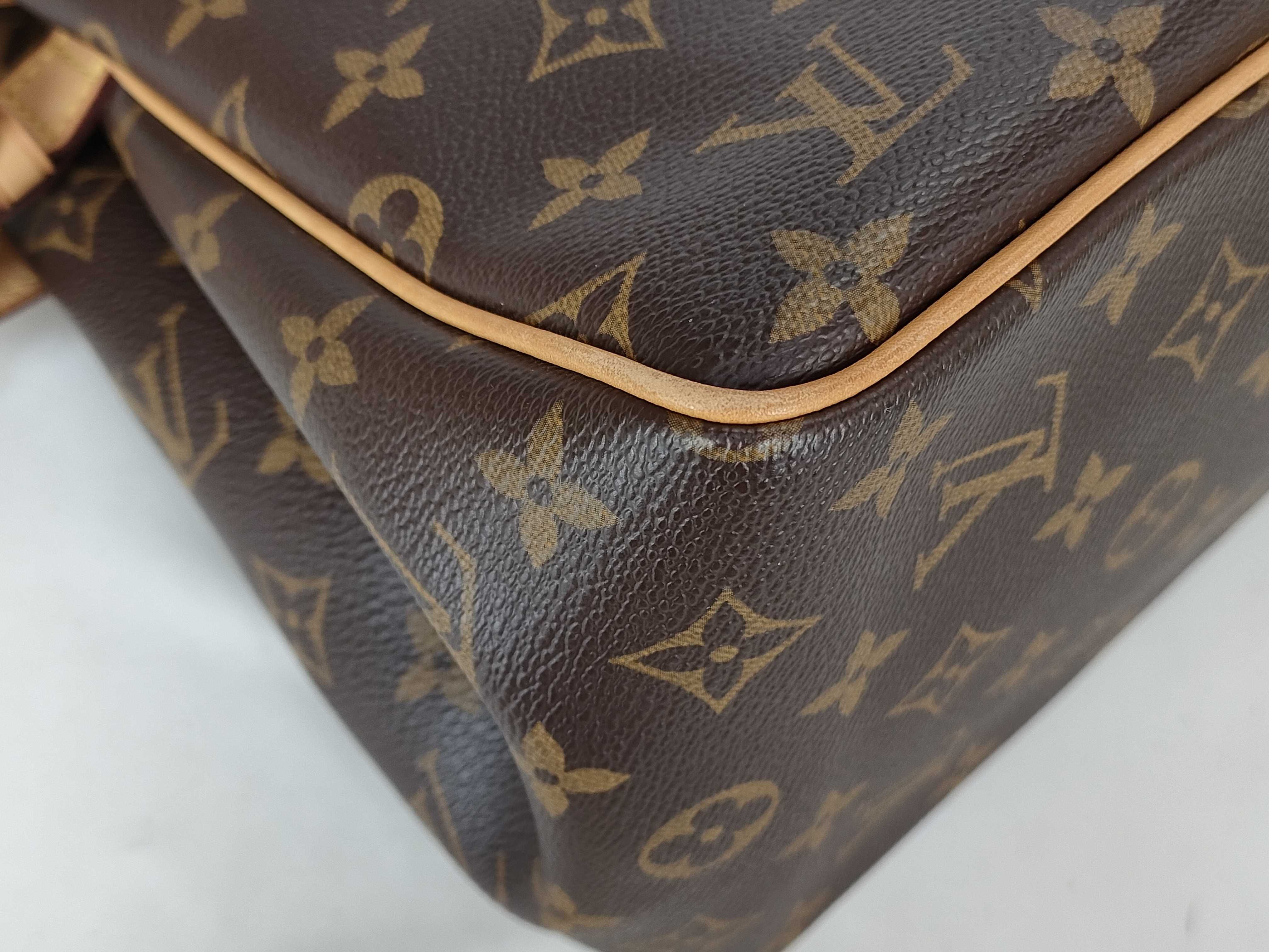 Monogram Batignolles M51156 VI008 Brown Handbag — view 6
