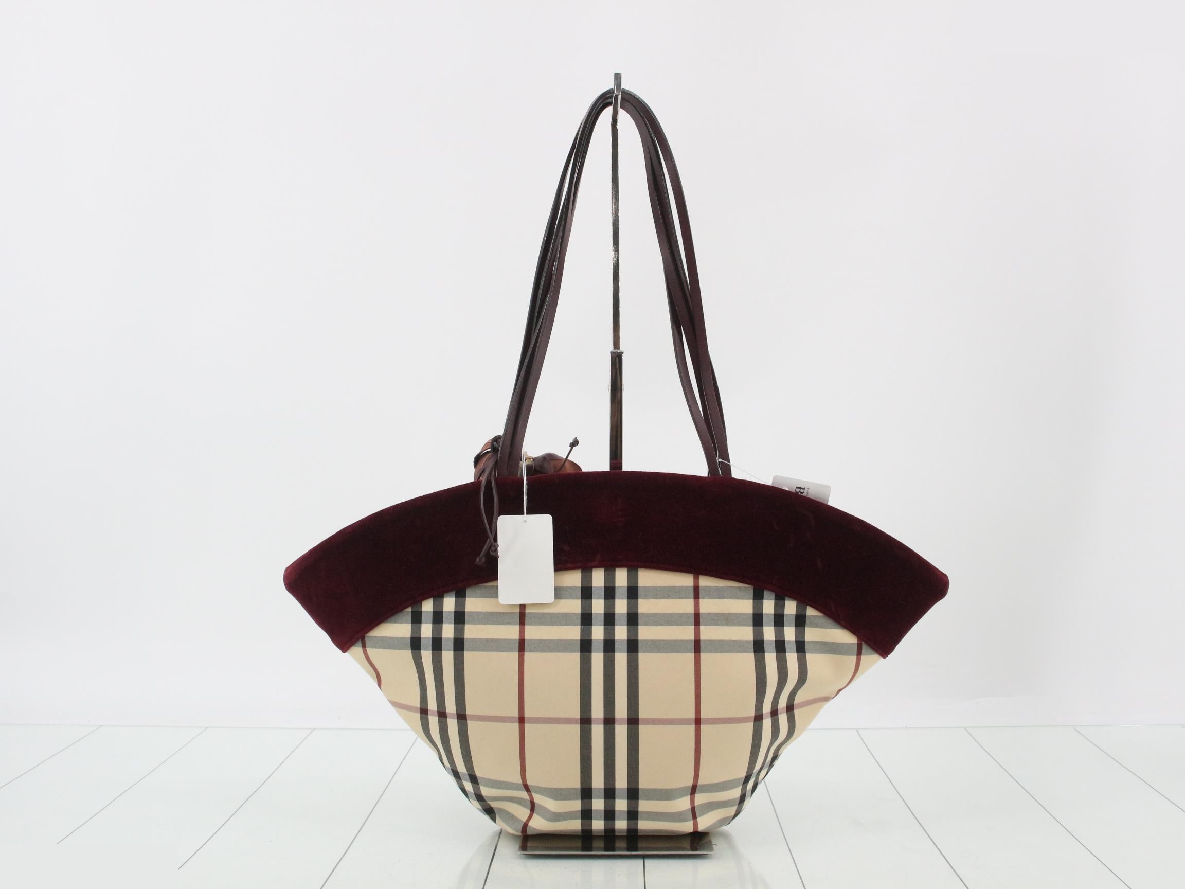 handbag — view 2