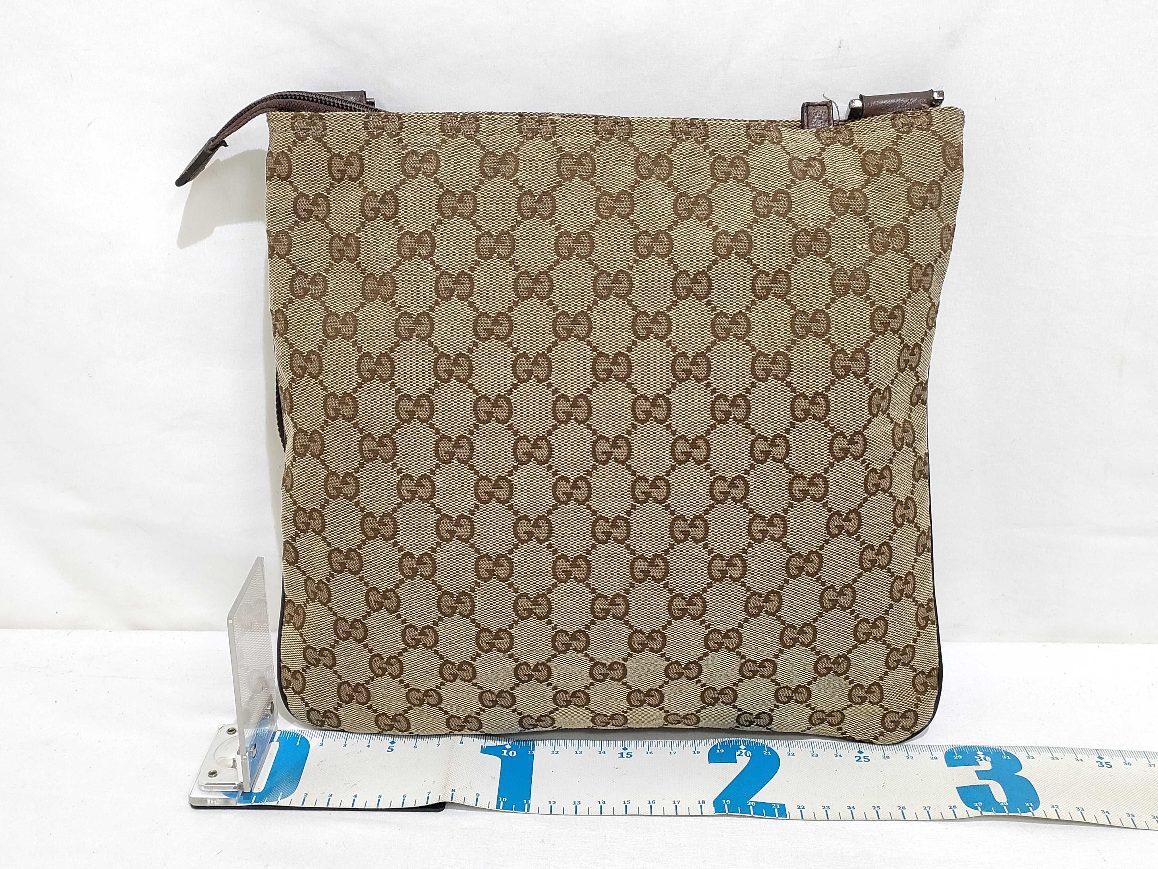 GG Canvas Shoulder Bag — view 2