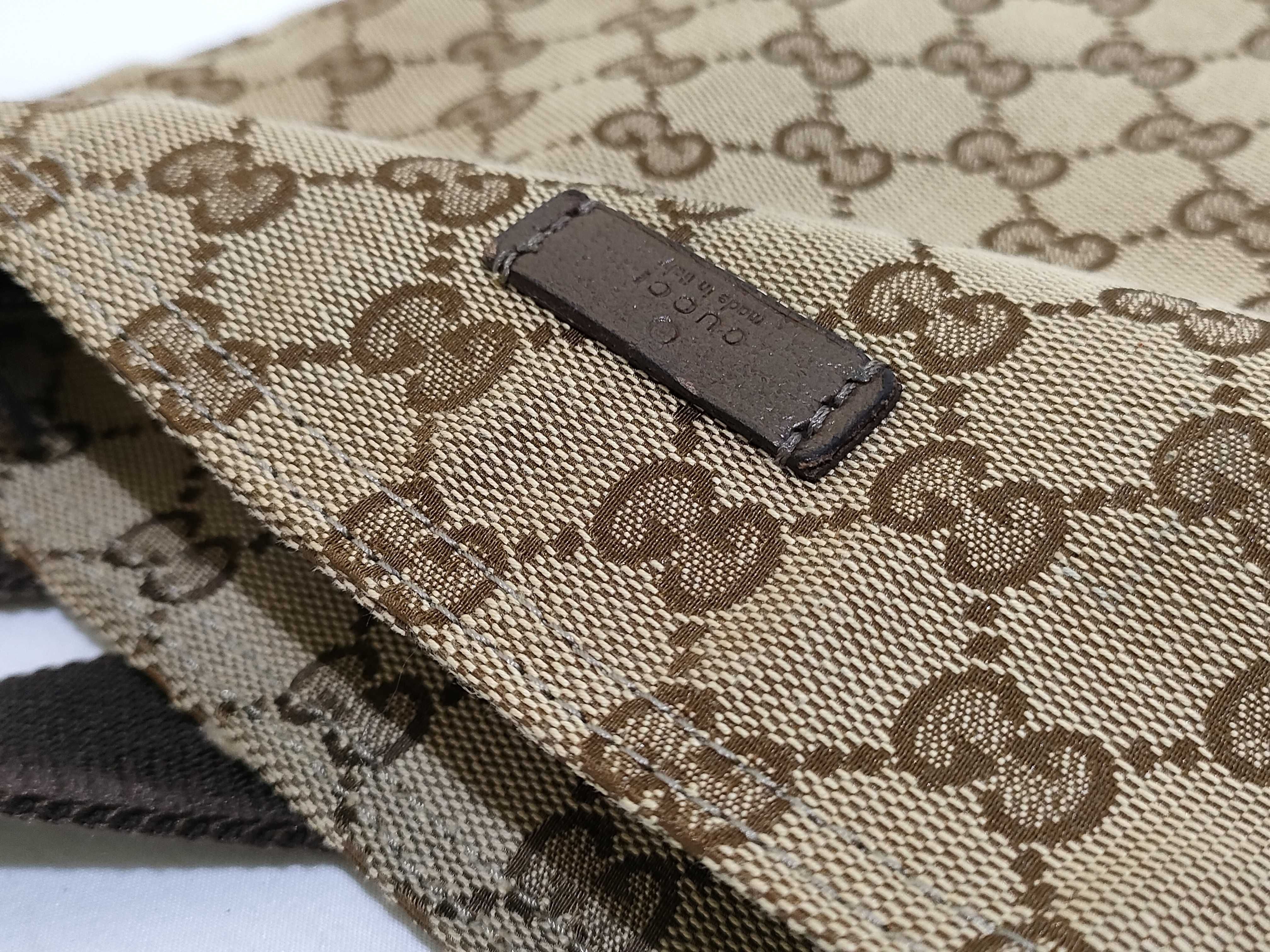 GG Canvas Shoulder Bag — view 14