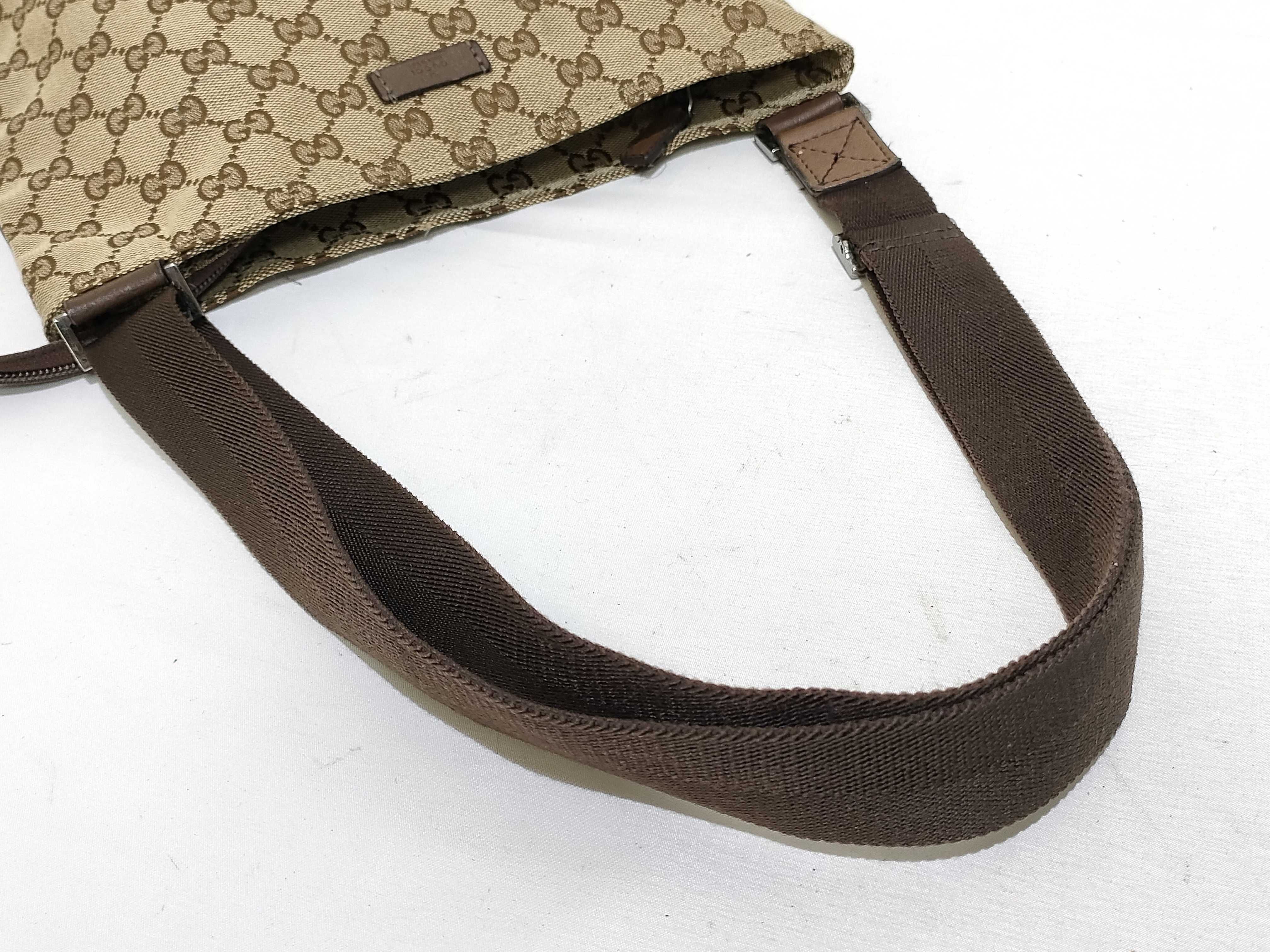 GG Canvas Shoulder Bag — view 3