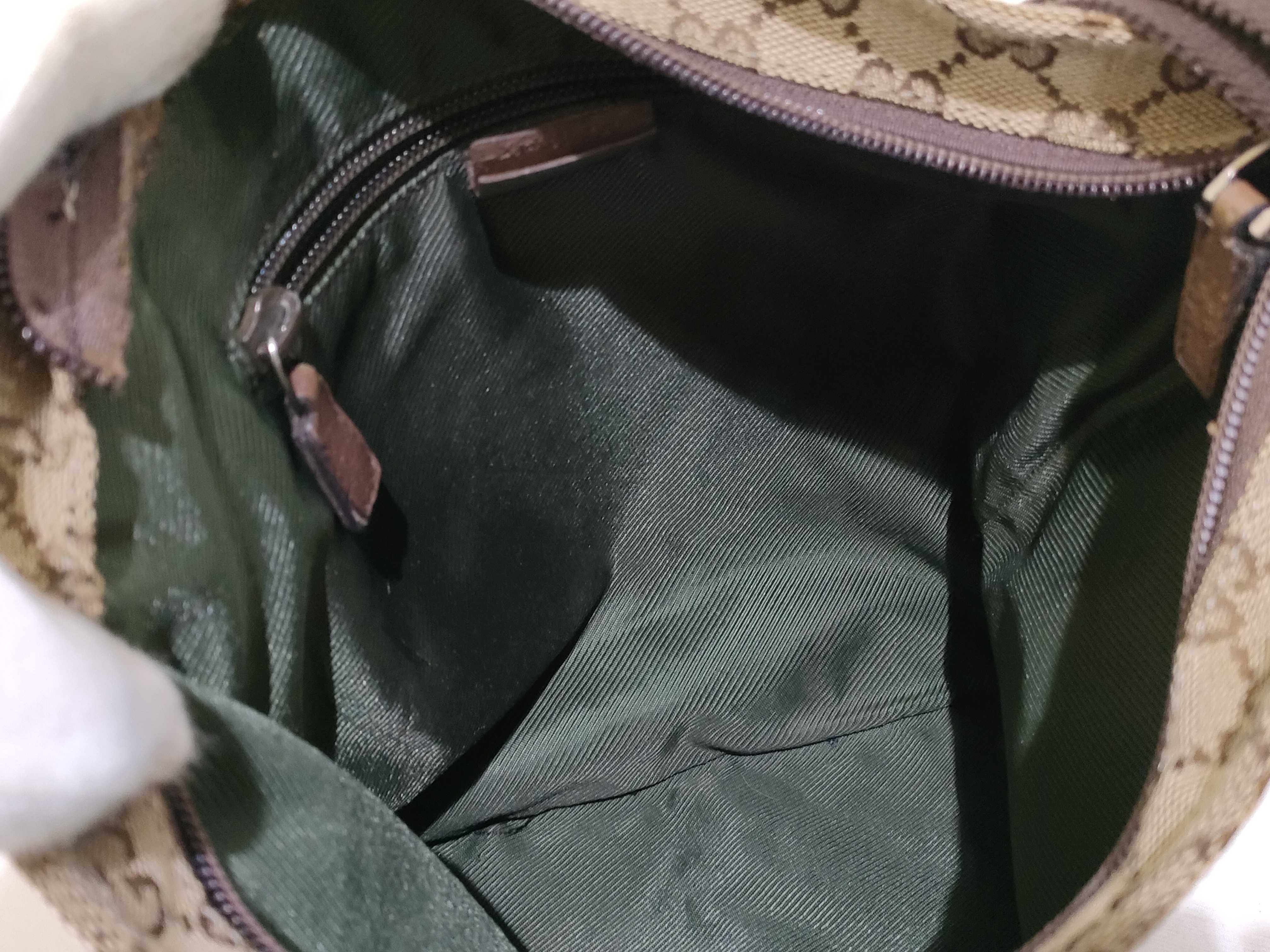 GG Canvas Shoulder Bag — view 9