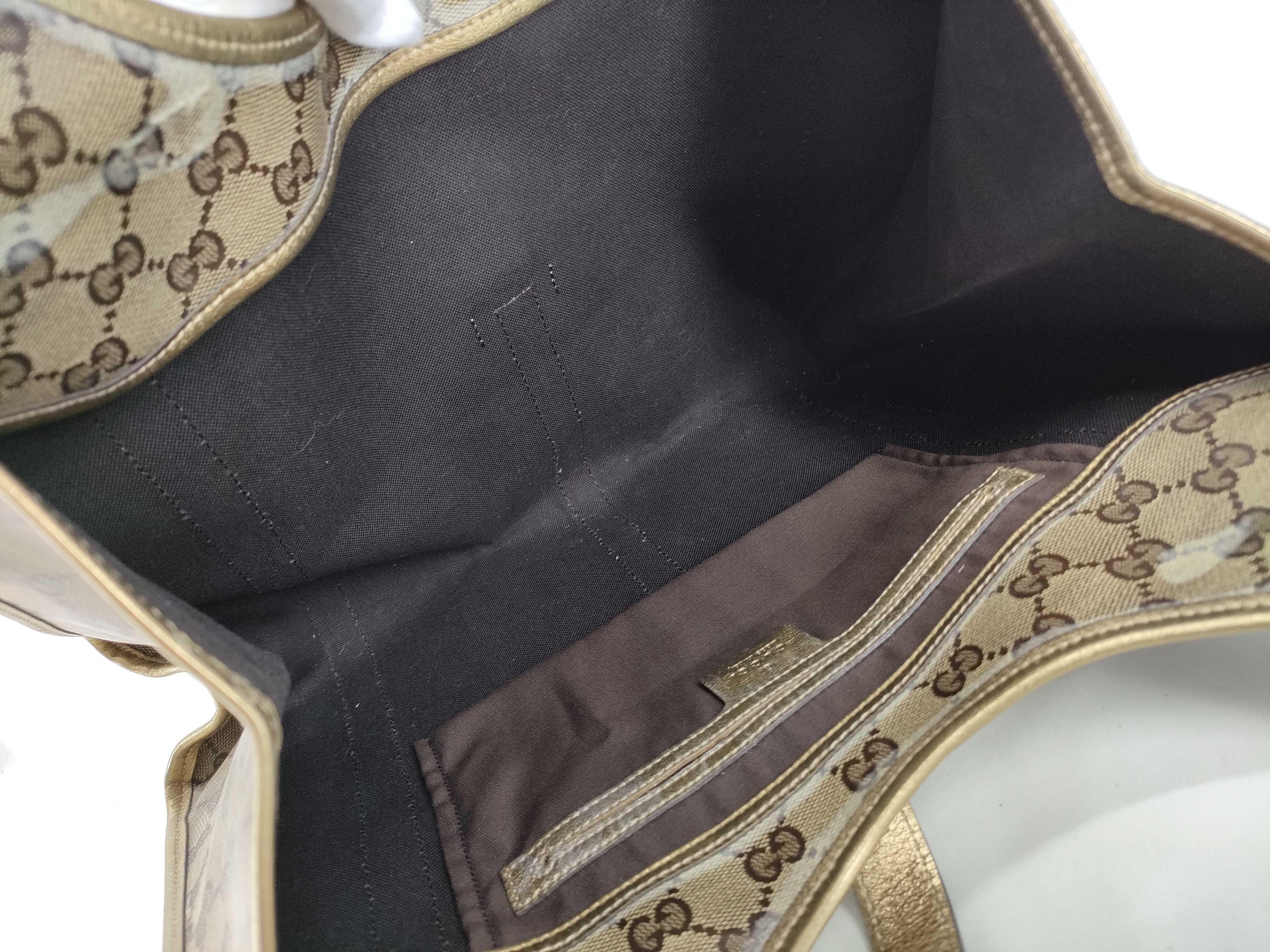 GG Canvas Shoulder Bag Handbag — view 8
