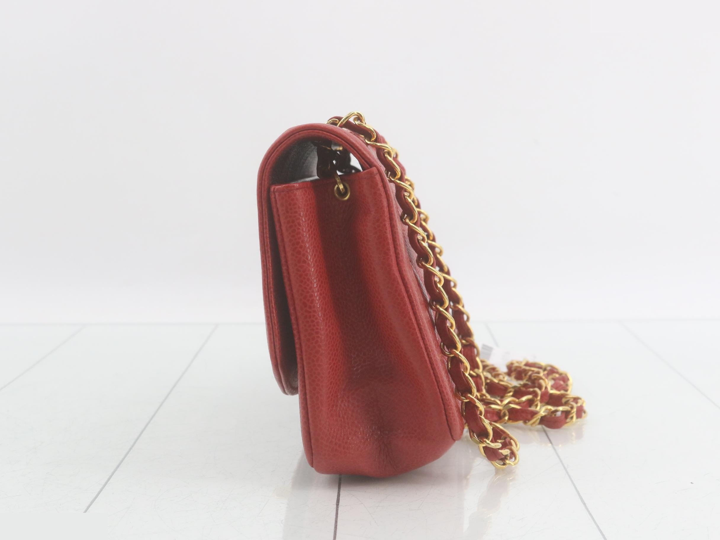 Matelassé Caviar Diana 22 Shoulder Bag — view 3