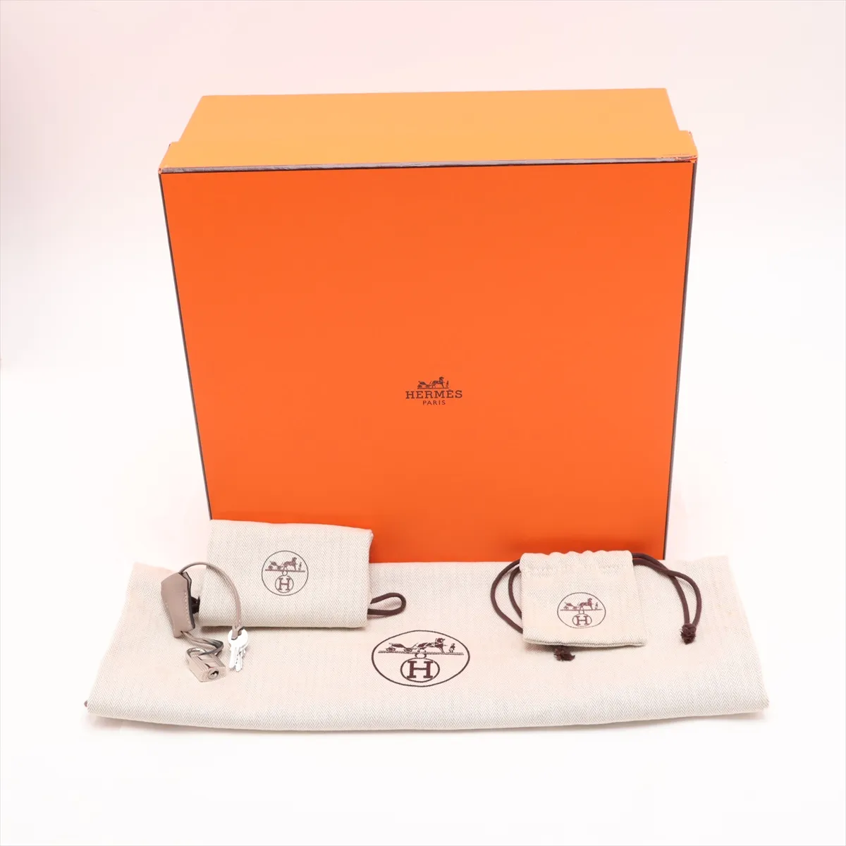 [Individually packaged] Hermes Kelly 28 Retourne Togo Tourterelle Grey Silver Hardware K: 2007 — view 13