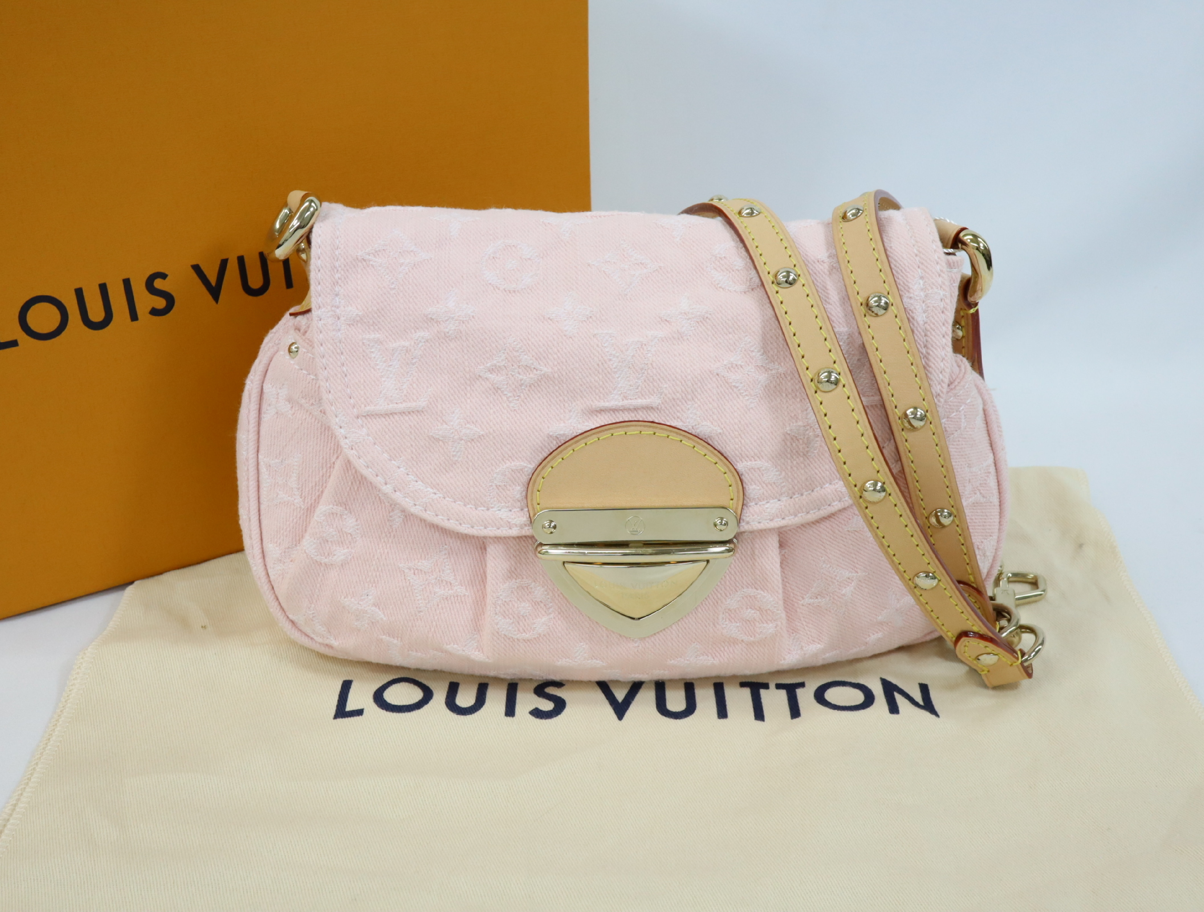 Monogram Denim Sunset M13347 Pink Shoulder Bag (RFID detected)