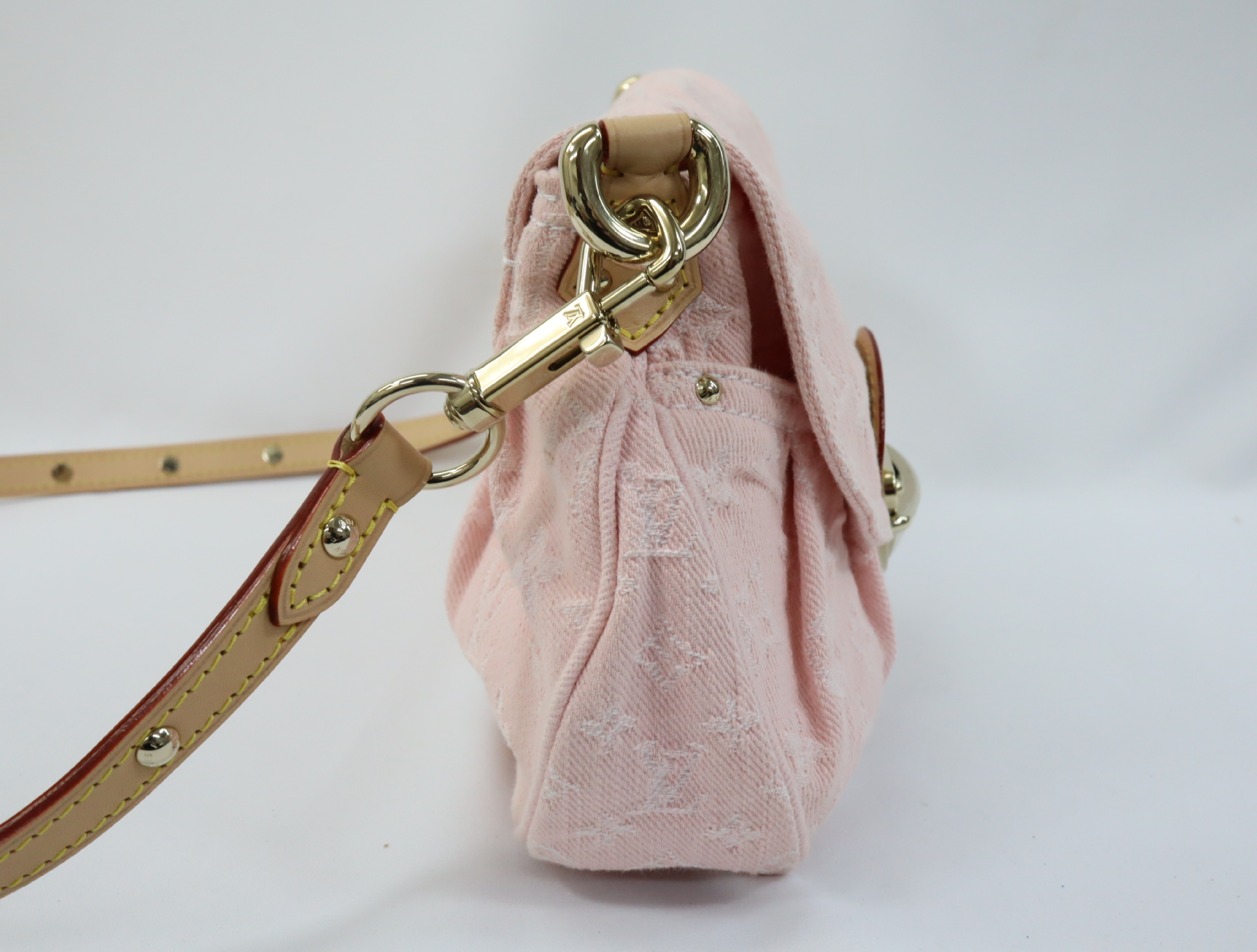 Monogram Denim Sunset M13347 Pink Shoulder Bag (RFID detected) — view 3